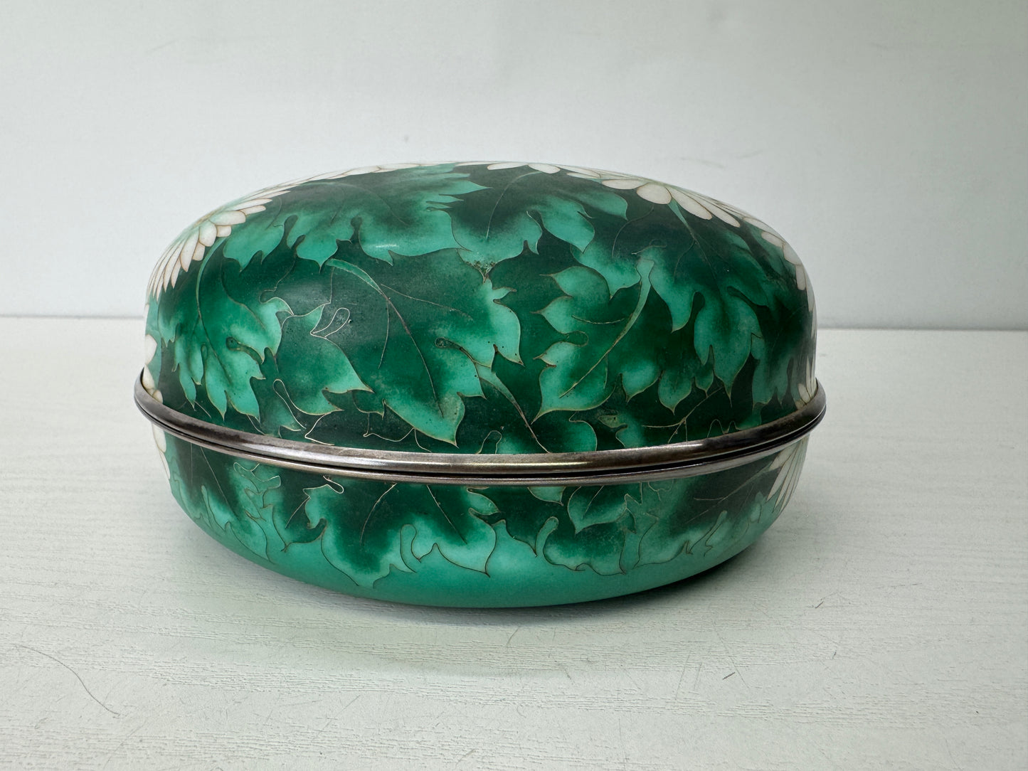 Y9667 CHAWAN Cloisonne lidded container signed floral pattern Japan antique jar