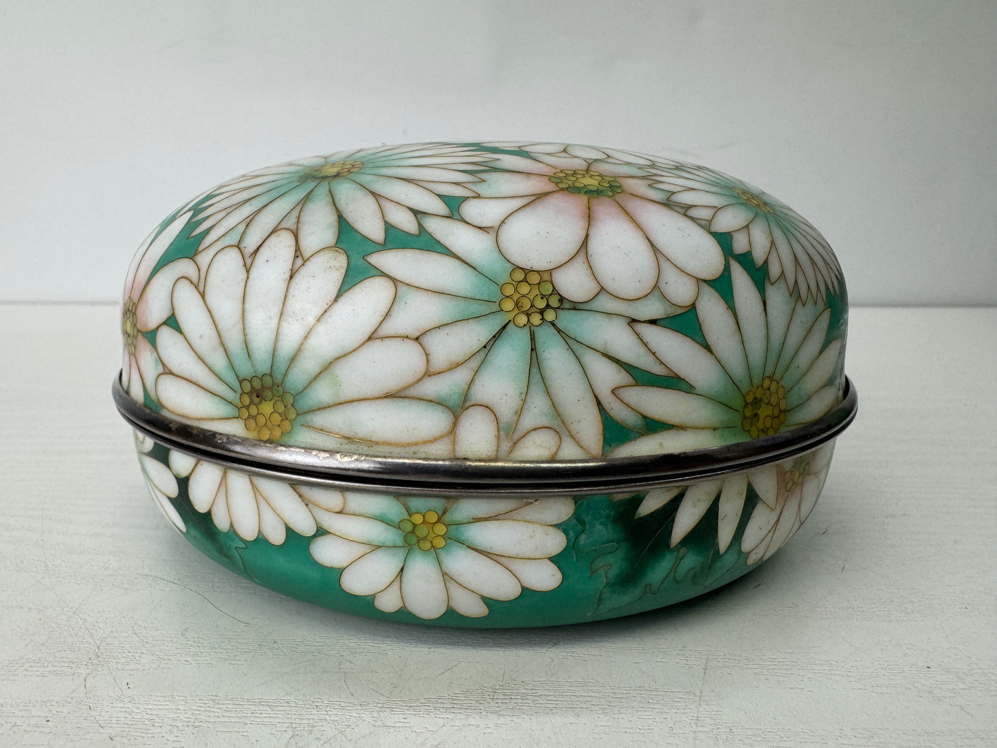 Y9667 CHAWAN Cloisonne lidded container signed floral pattern Japan antique jar