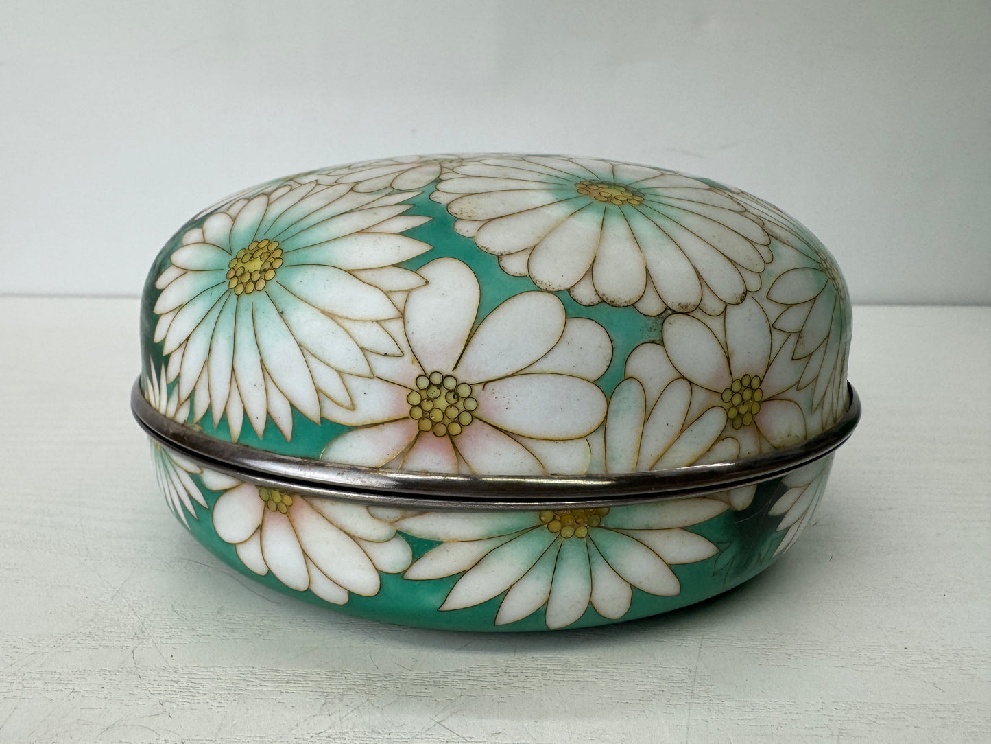 Y9667 CHAWAN Cloisonne lidded container signed floral pattern Japan antique jar