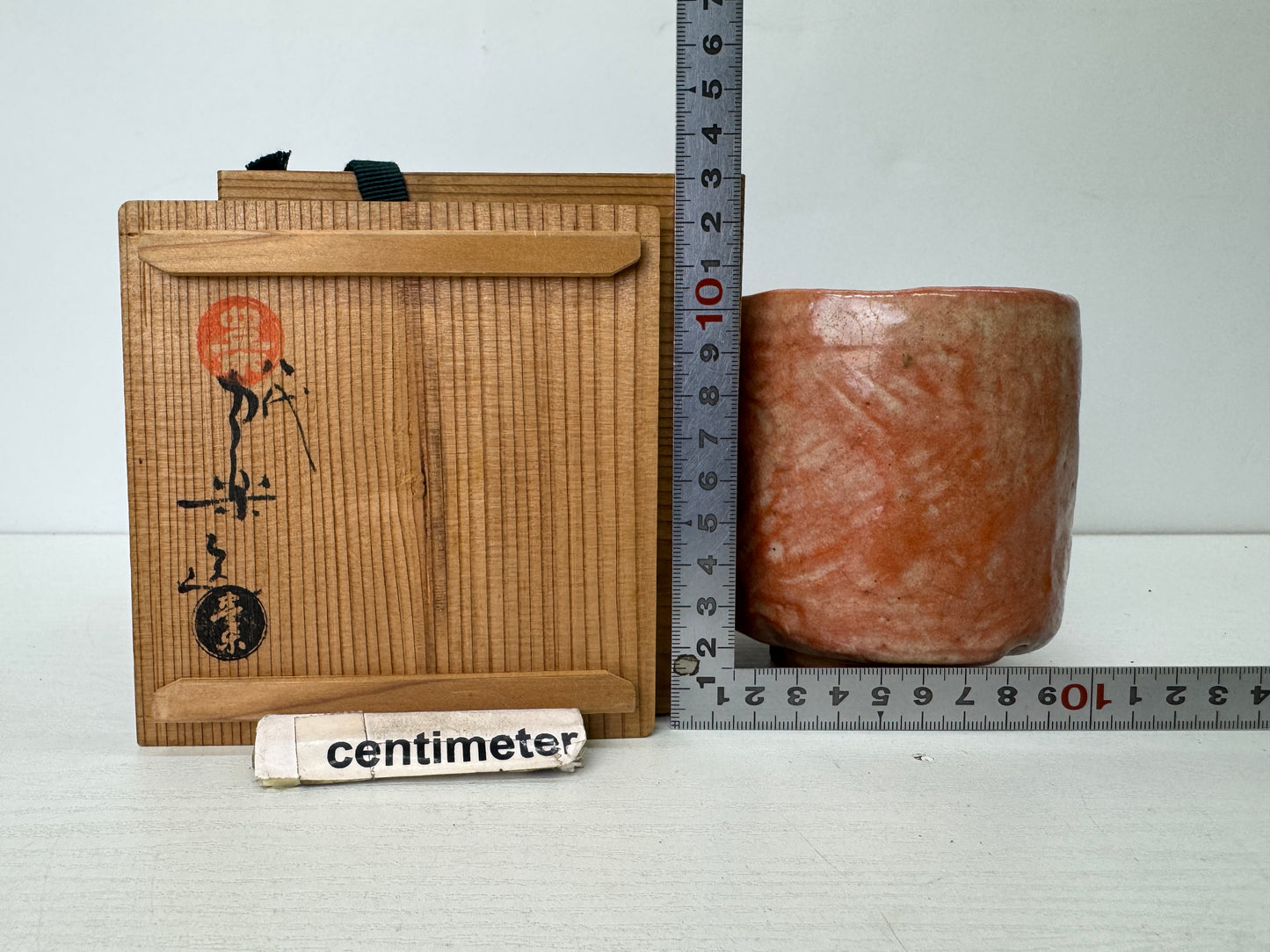 Y9674 CHAWAN Raku-ware red tube bowl signed box Japan antique tea ceremony cup