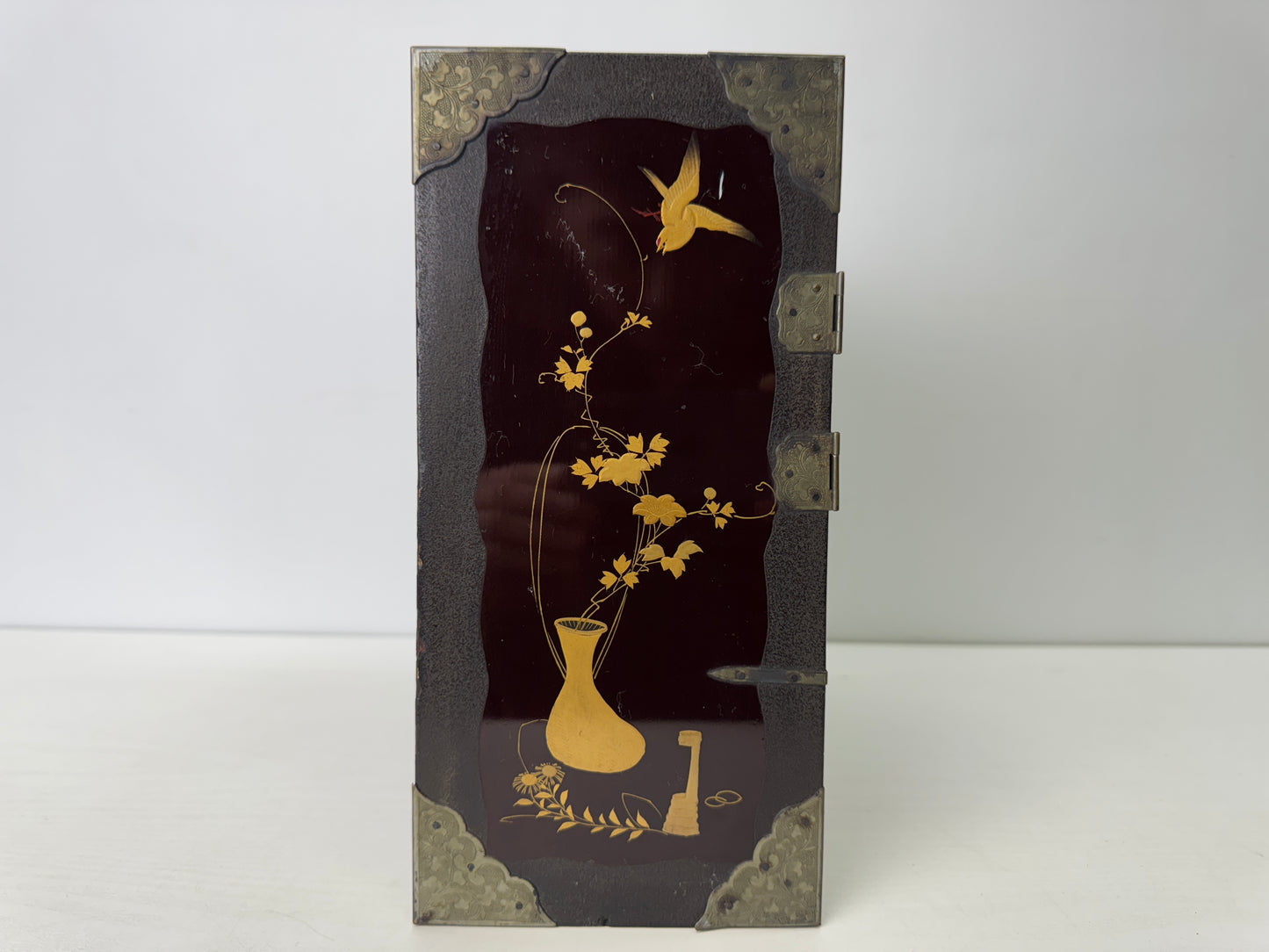 Y9691 TANSU Makie small chest of drawers box lock Meiji period Japan antique