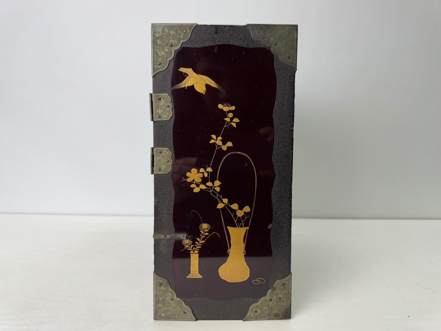 Y9691 TANSU Makie small chest of drawers box lock Meiji period Japan antique