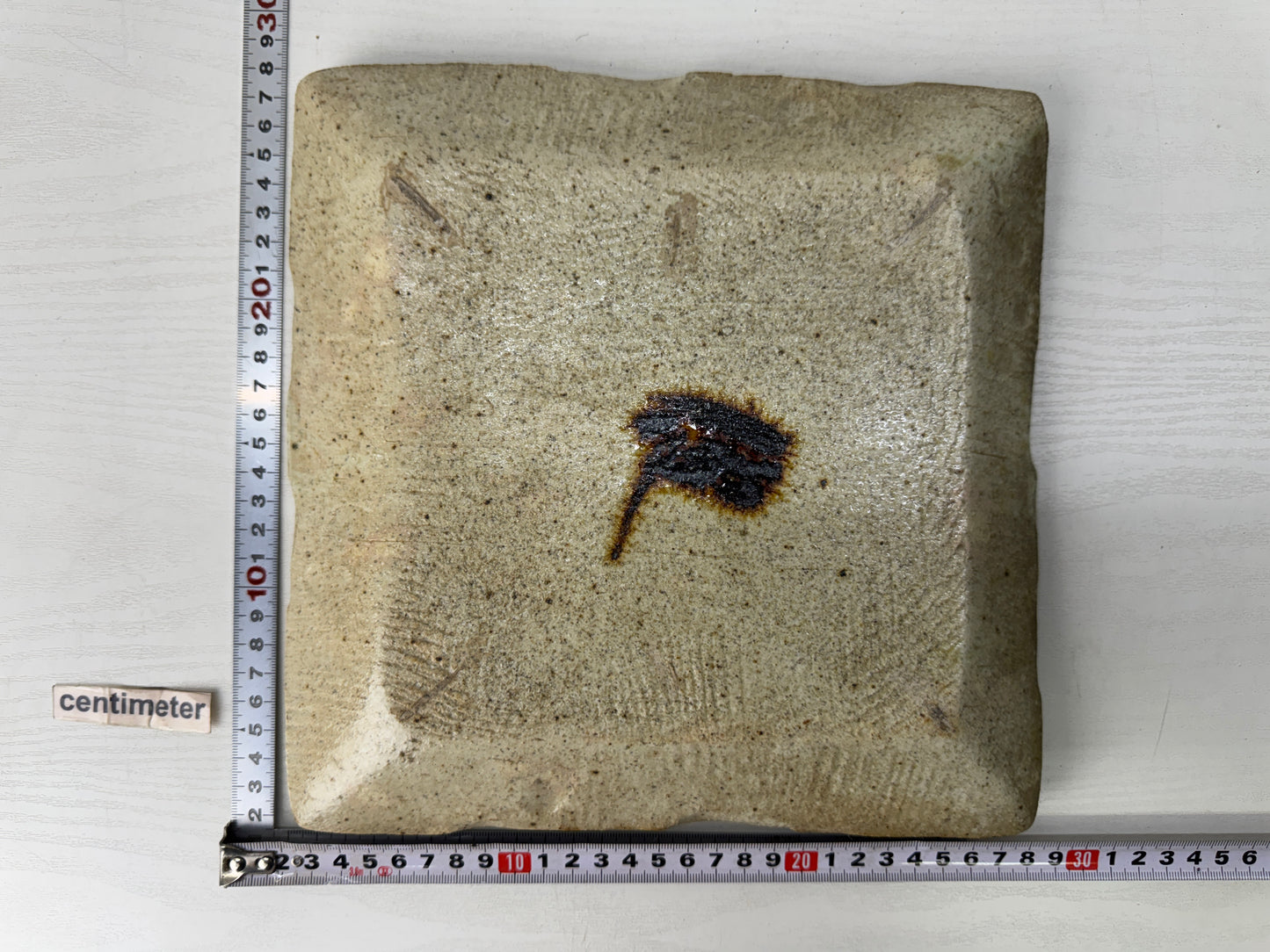 Y9695 DISH Tokoname-ware Frog plate signed Japan antique tableware kitchen food