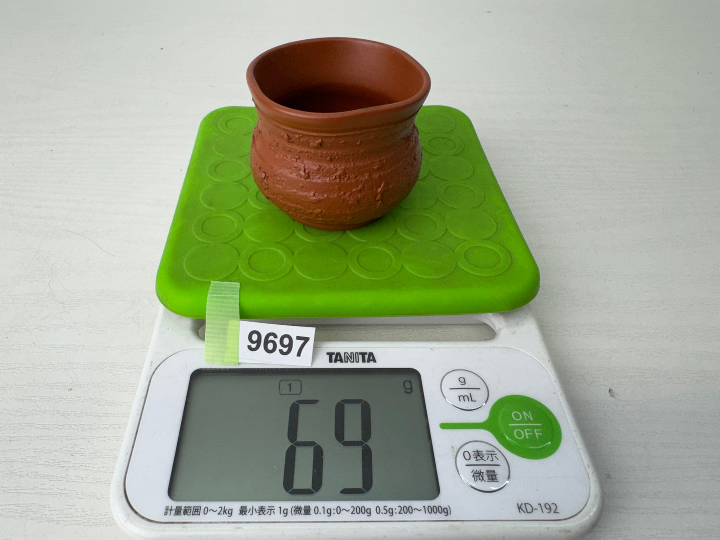 Y9697 CHAWAN Tokoname-ware Sake cup signed sea bream design Japan antique drink