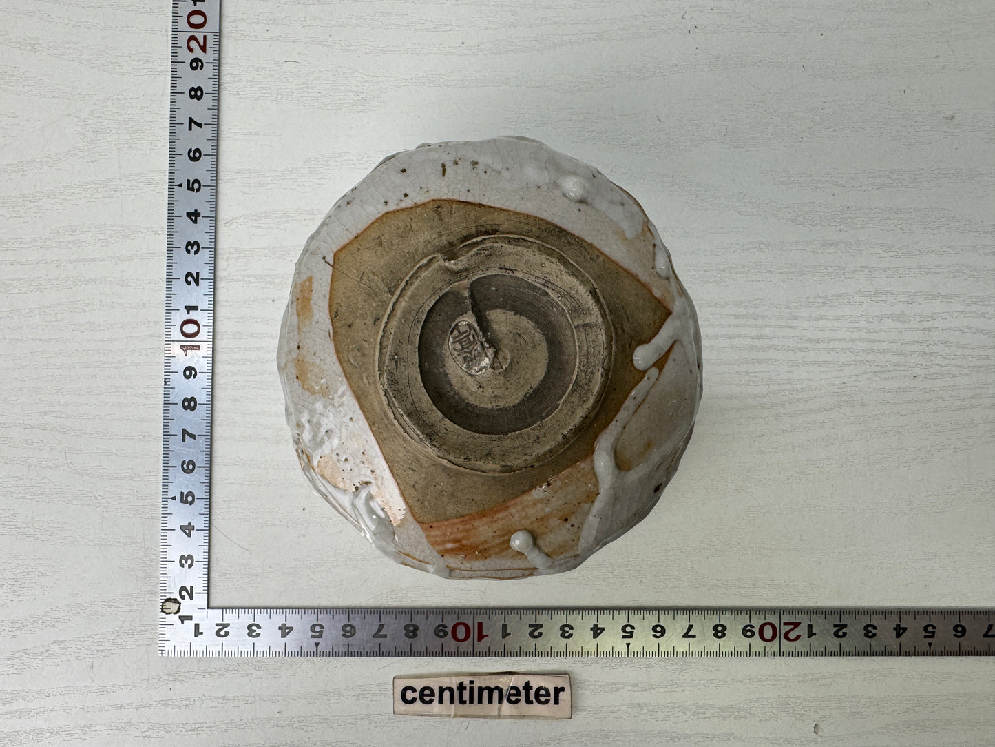 Y9700 CHAWAN Mino-ware bowl signed Japan antique tea ceremony pottery cup