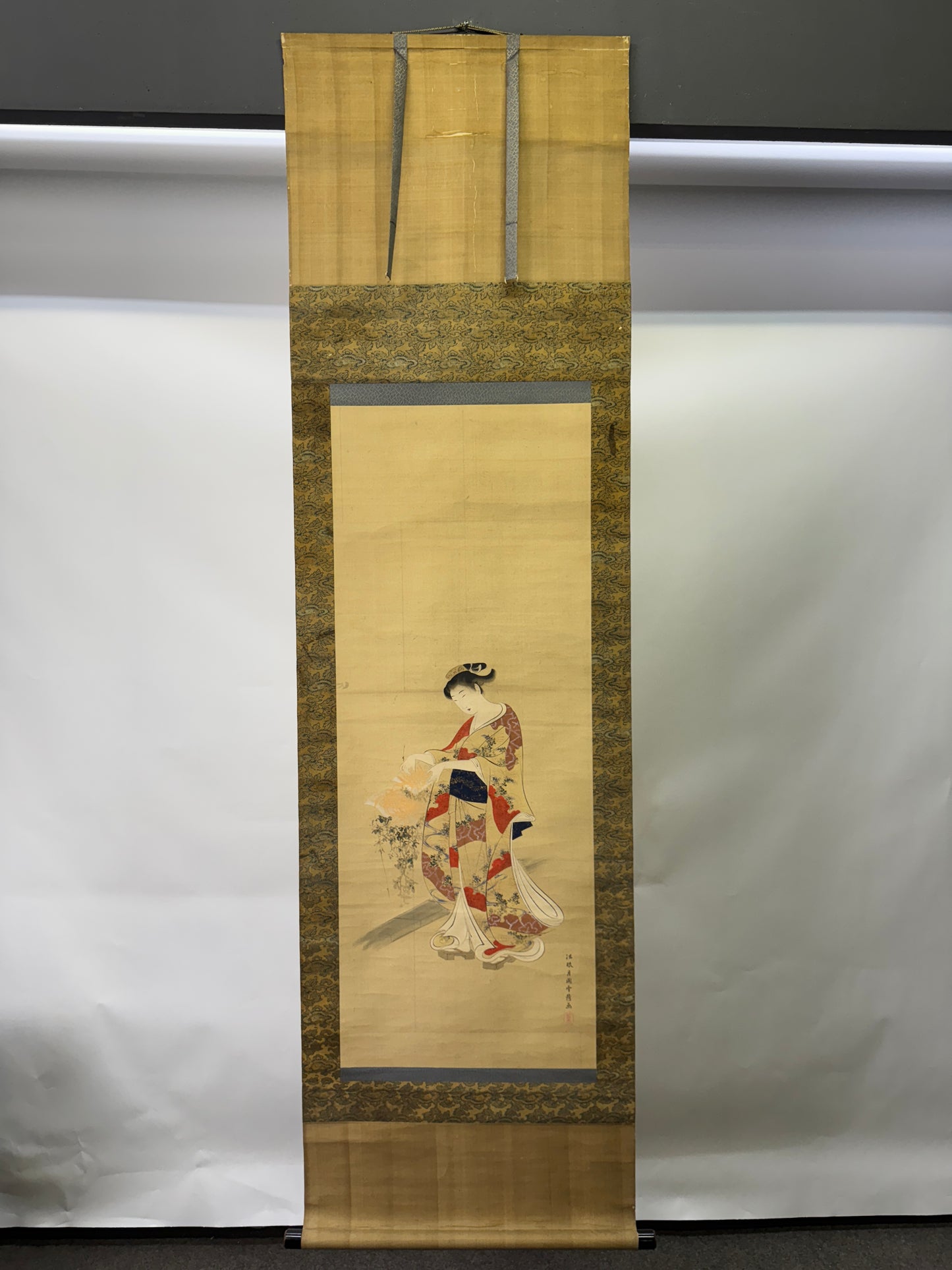 Y9709 KAKEJIKU Hanging scroll hand-painted Beautiful woman signed Japan antique