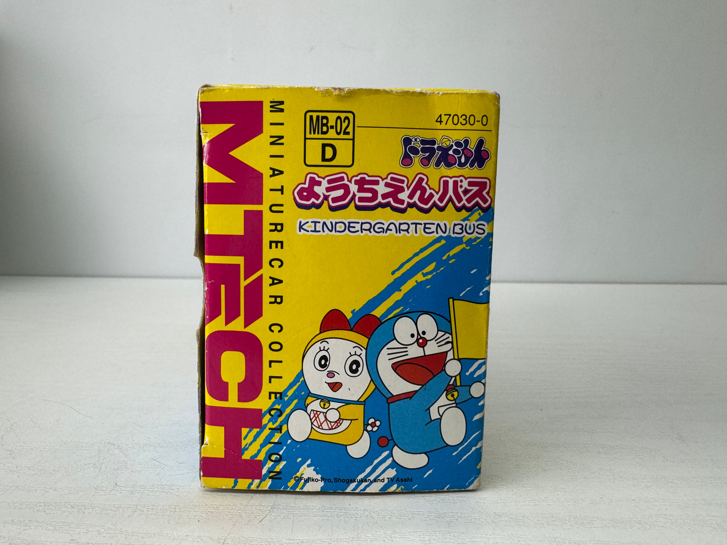 Y9719 TOY EPOCH Doraemon Kindergarden bus miniature car Japan vintage transport