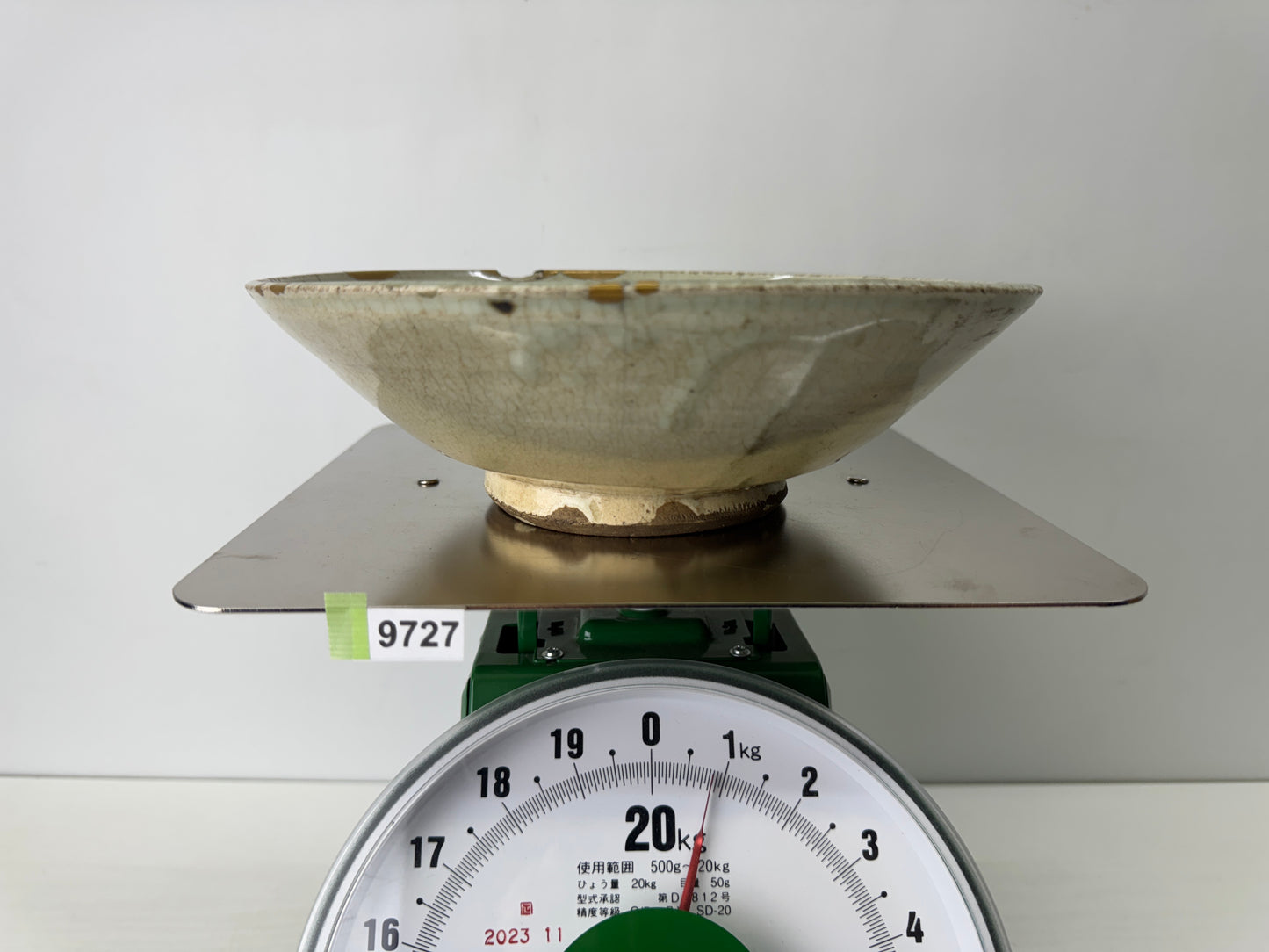 Y9727 CHAWAN Mino-ware large bowl kintsugi signed  Japan antique tableware