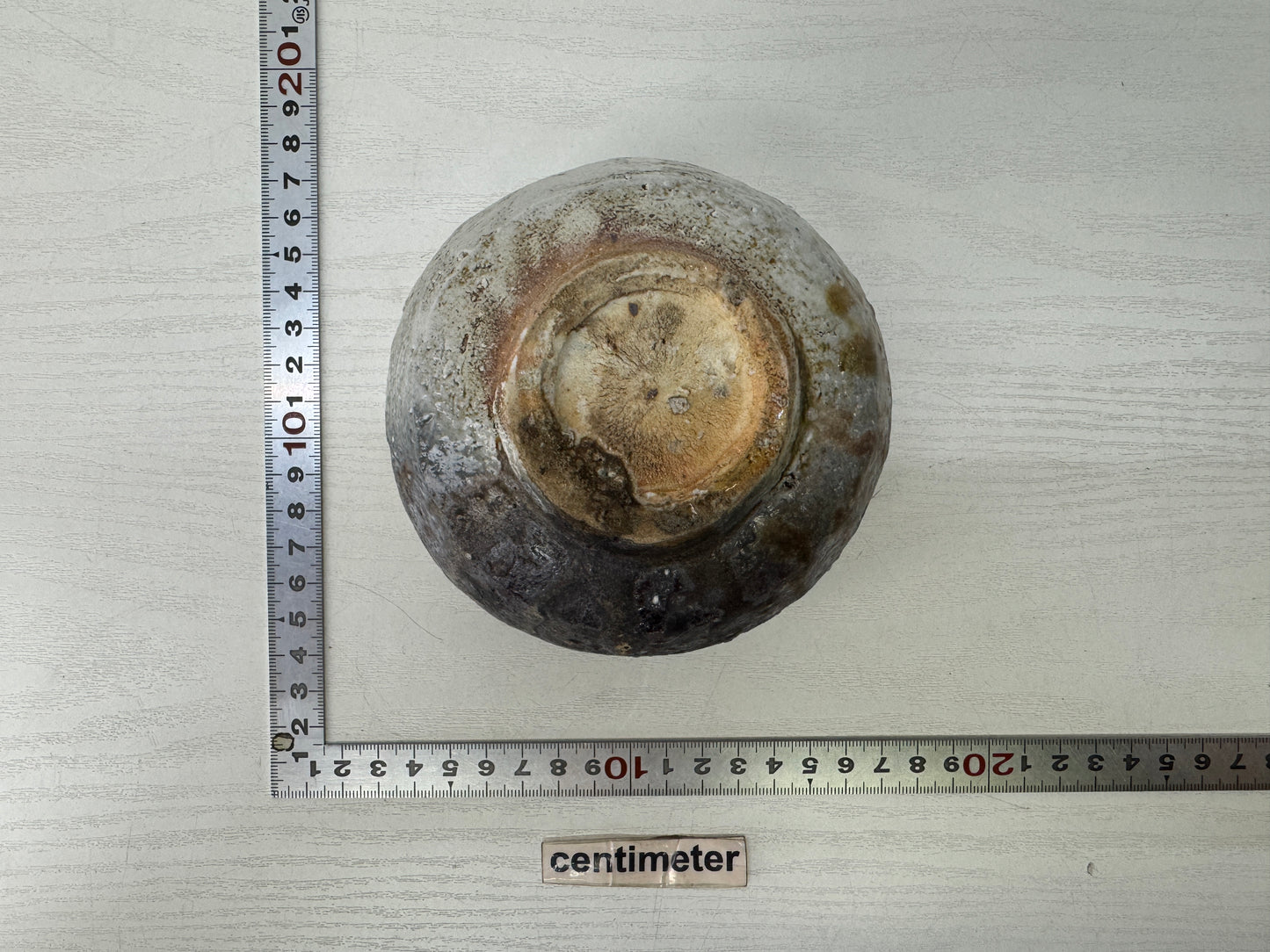 Y9728 CHAWAN Shigaraki-ware bowl signed Japan antique tea ceremony pottery cup