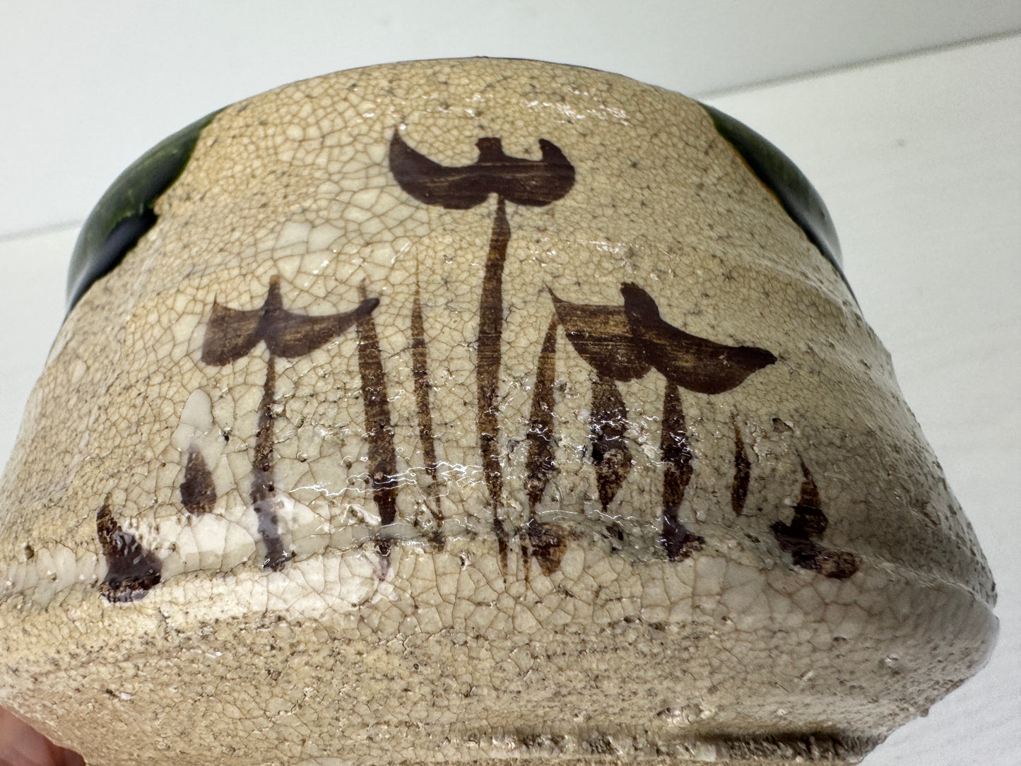 Y9729 CHAWAN Oribe-ware bowl signed Japan antique tea ceremony pottery cup