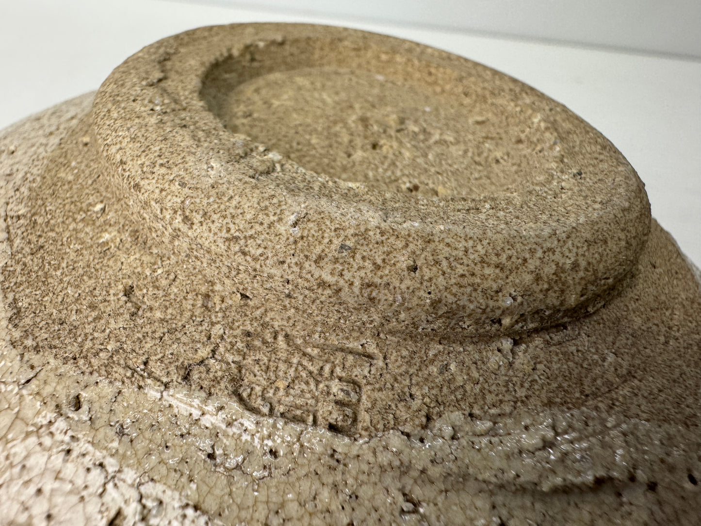 Y9729 CHAWAN Oribe-ware bowl signed Japan antique tea ceremony pottery cup