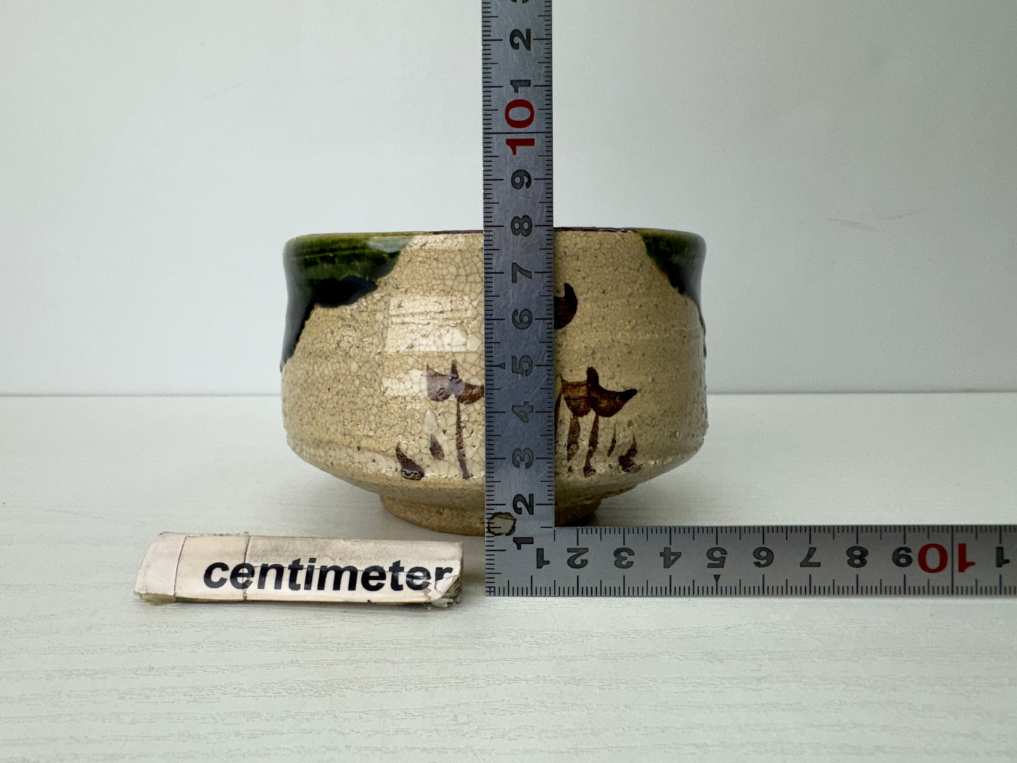 Y9729 CHAWAN Oribe-ware bowl signed Japan antique tea ceremony pottery cup