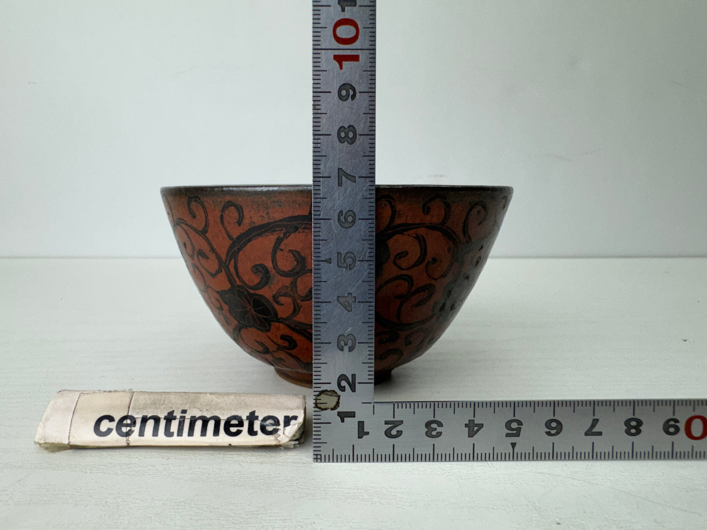 Y9730 CHAWAN Mino-ware bowl signed Arabesque Japan antique tea ceremony pottery