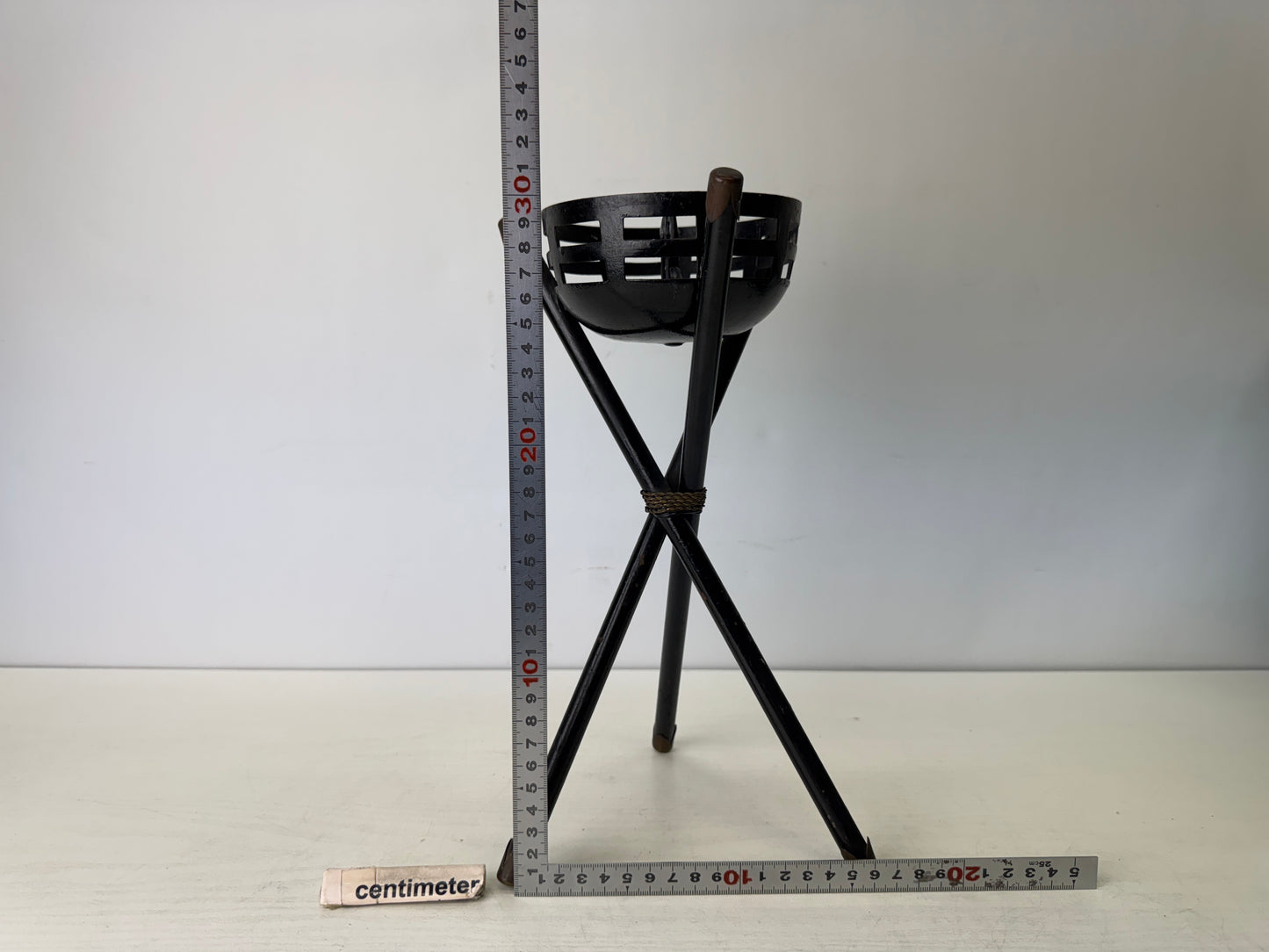 Y9738 Candle Holder metal watch fire Buddhist Shinto altar Japan antique decor