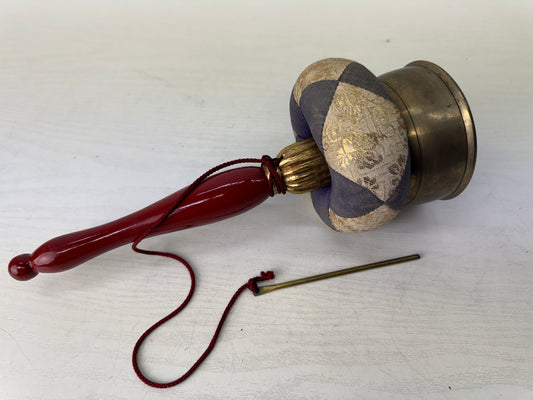 Y9739 ORIN Vermilion lacquer Gold inlay Bell Japan antique Buddhist altar