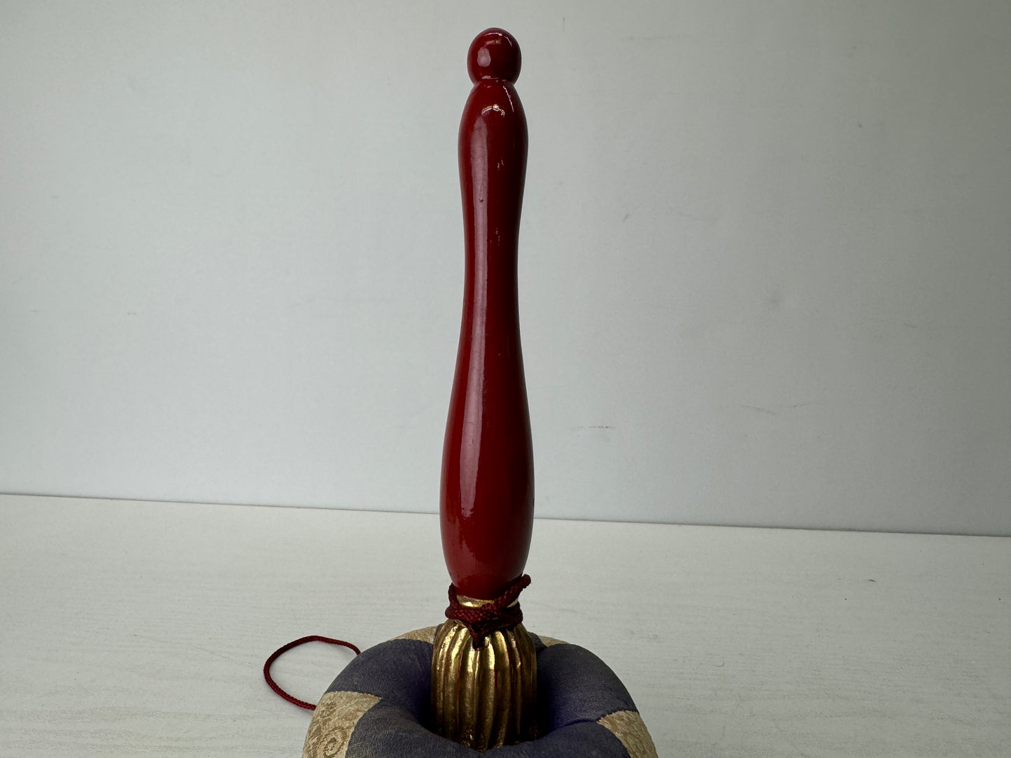 Y9739 ORIN Vermilion lacquer Gold inlay Bell Japan antique Buddhist altar