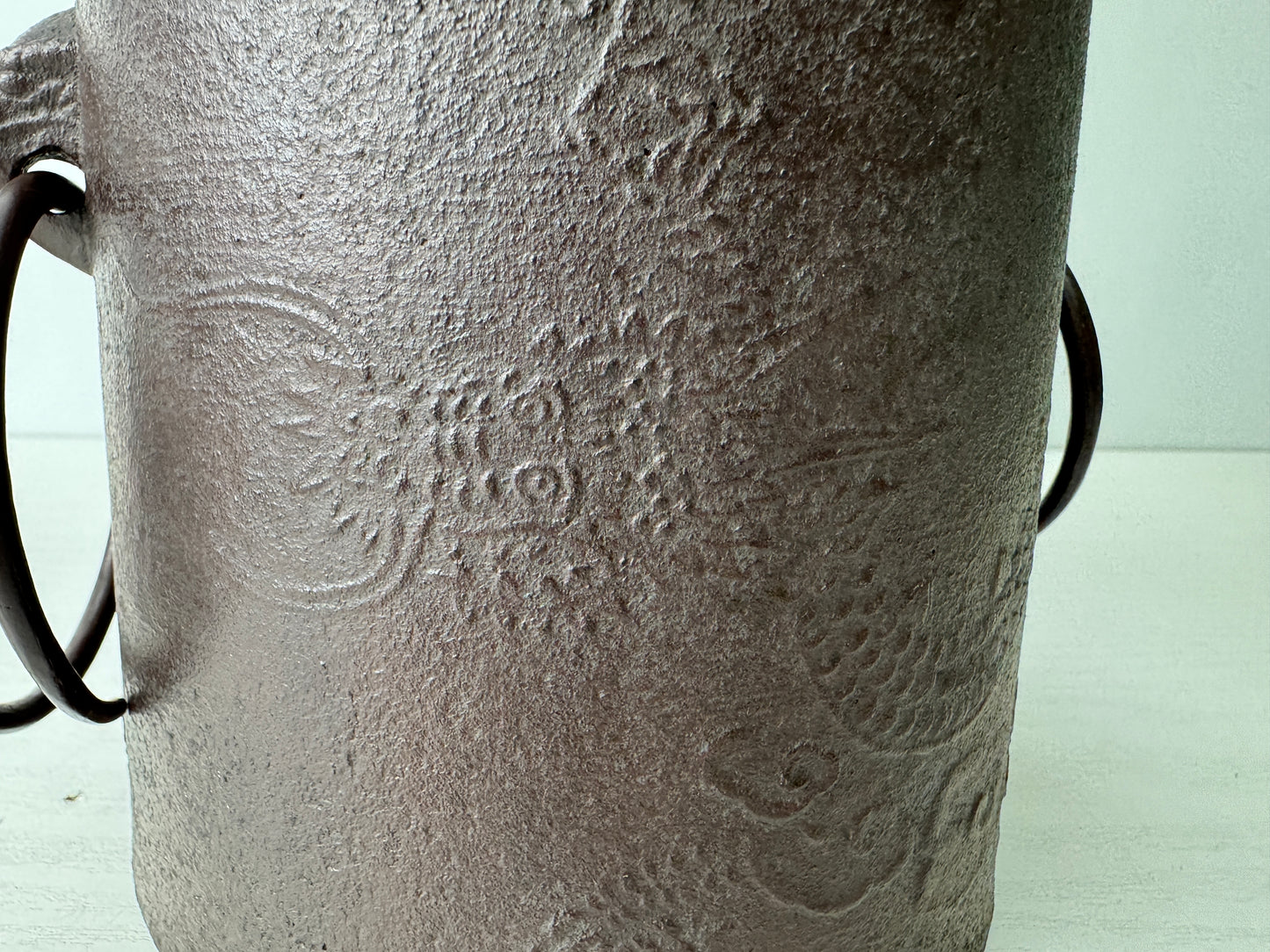 Y9754 CHAGAMA Iron kettle teapot Unryu signed box Japan antique tea ceremony