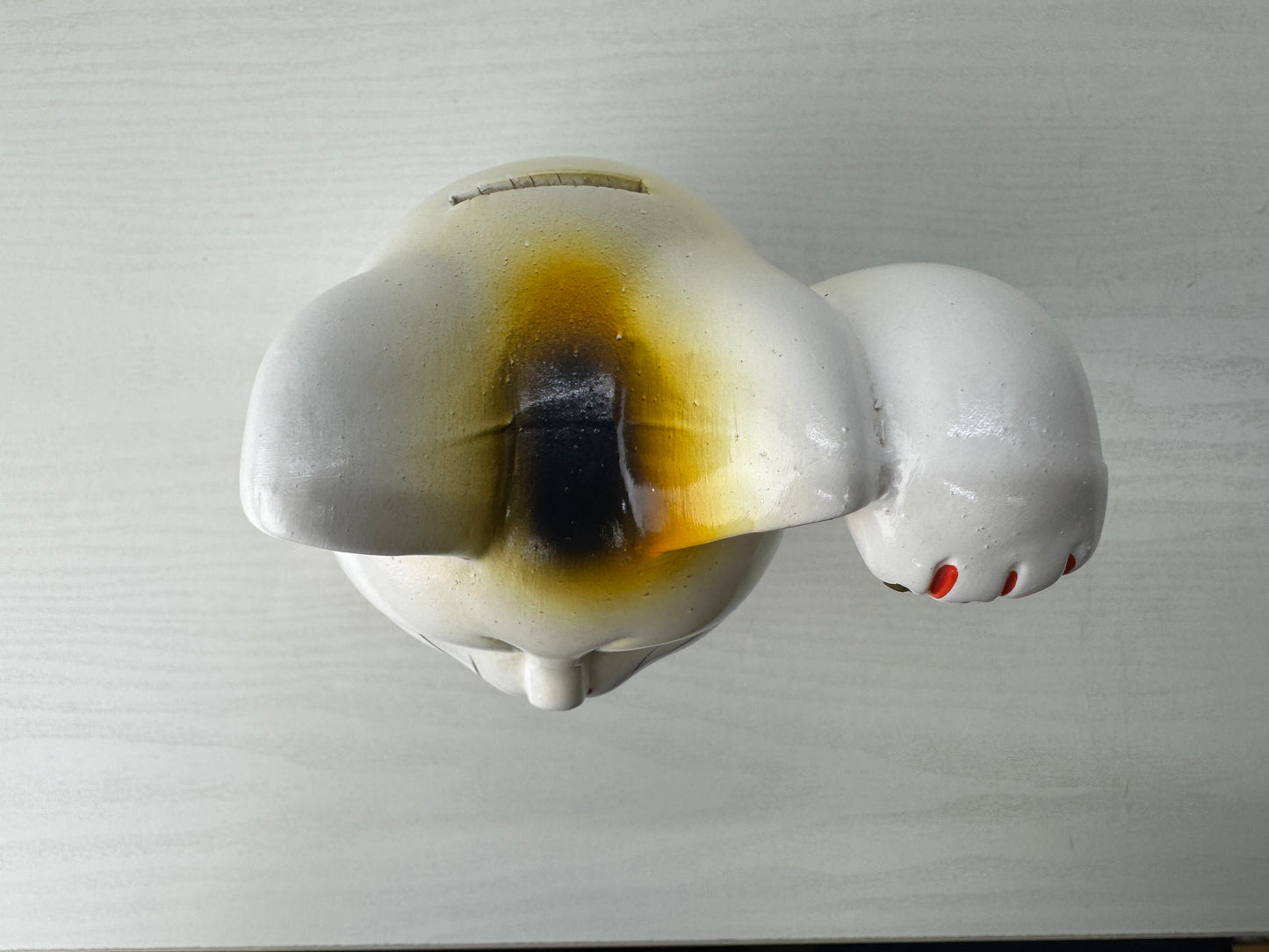 Y9766 OKIMONO ceramic Maneki-neko lucky beckoning cat figurine Japan antique