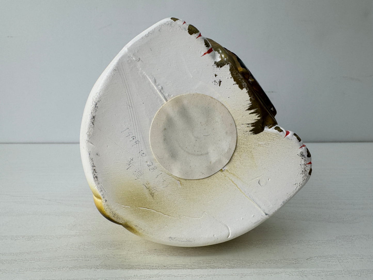 Y9766 OKIMONO ceramic Maneki-neko lucky beckoning cat figurine Japan antique