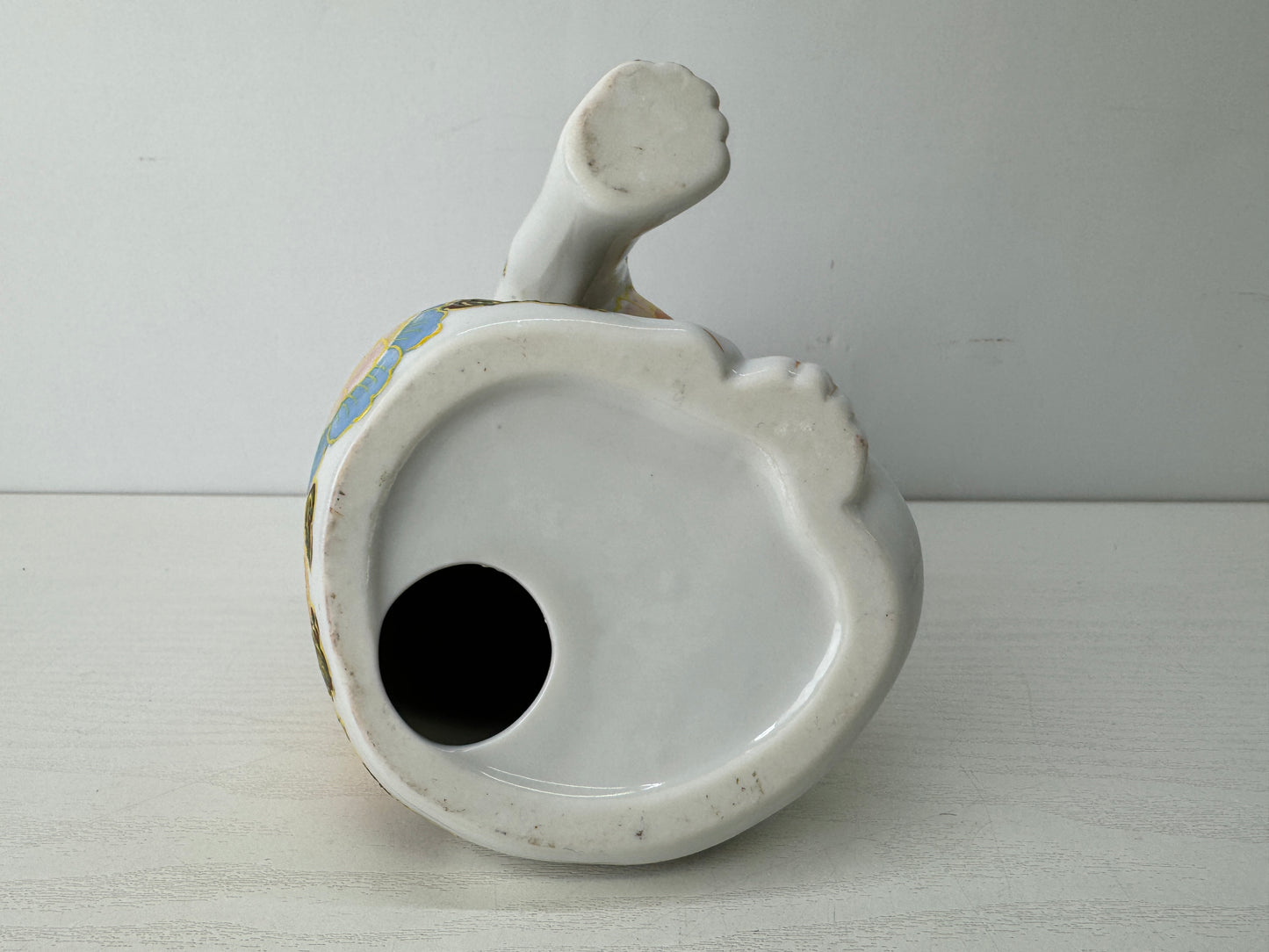 Y9767 OKIMONO ceramic Maneki-neko lucky beckoning cat figurine Japan antique