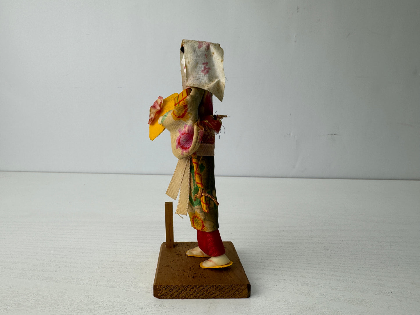 Y9768 NINGYO Japanese doll kimono dancer Kokeshi figurine Japan antique figure