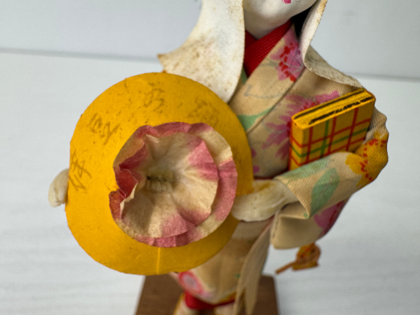 Y9768 NINGYO Japanese doll kimono dancer Kokeshi figurine Japan antique figure