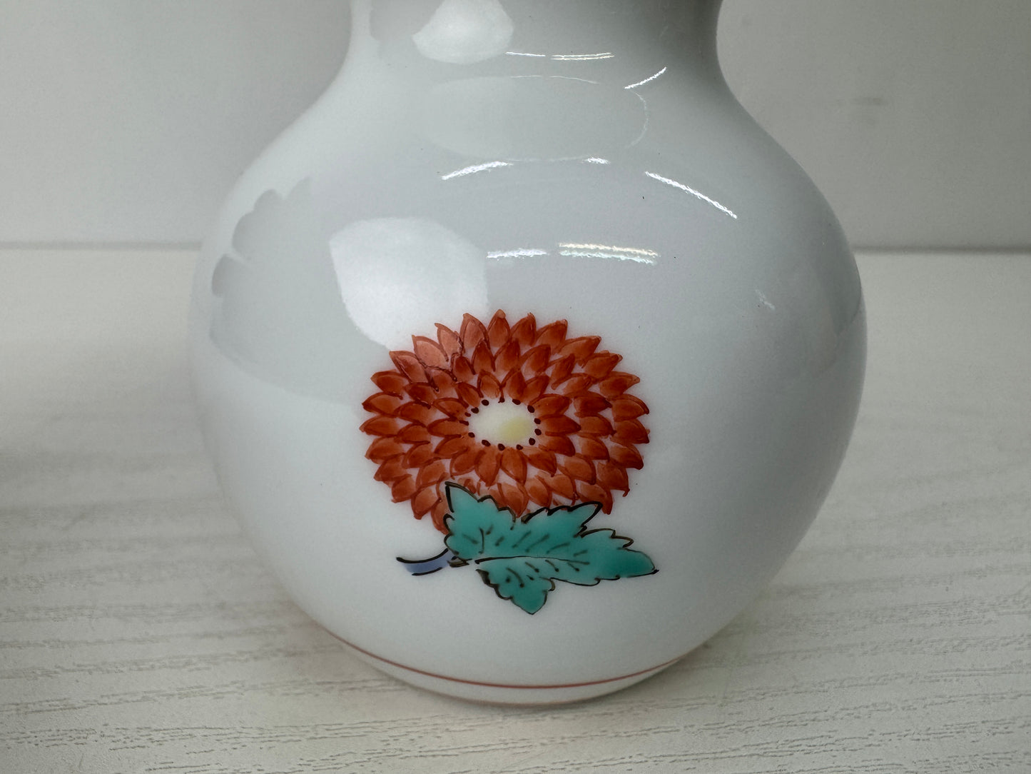 Y9775 FLOWER VASE Arita-ware single bud signed box Japan antique ikebana floral