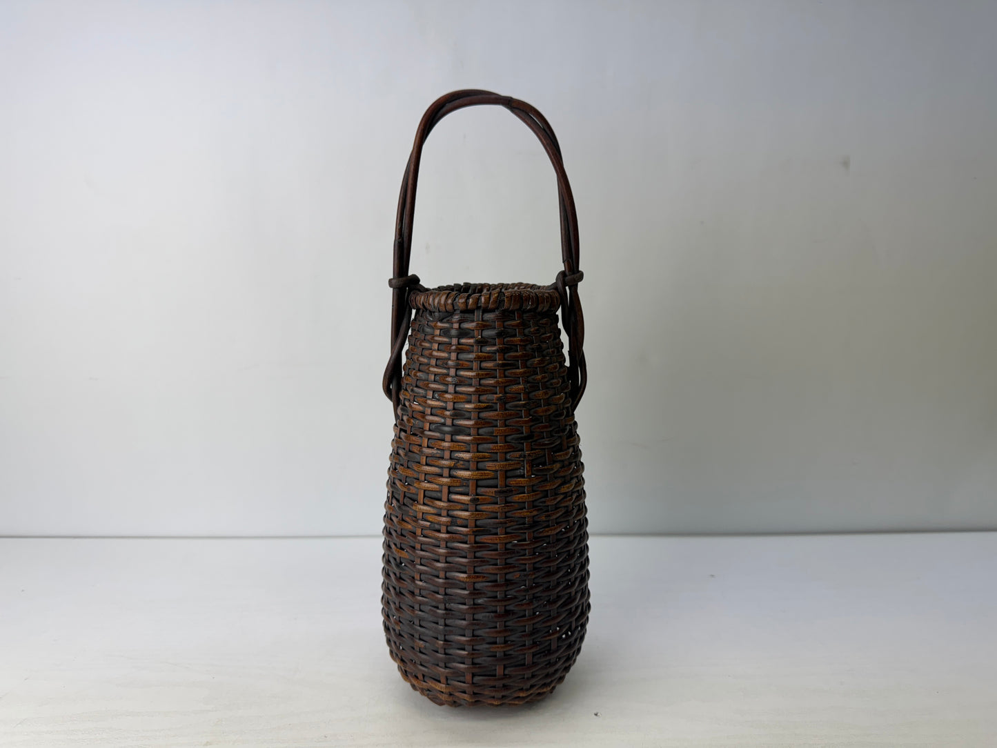 Y9781 Bamboo Woven Basket flower vase box Japan antique ikebana floral decor