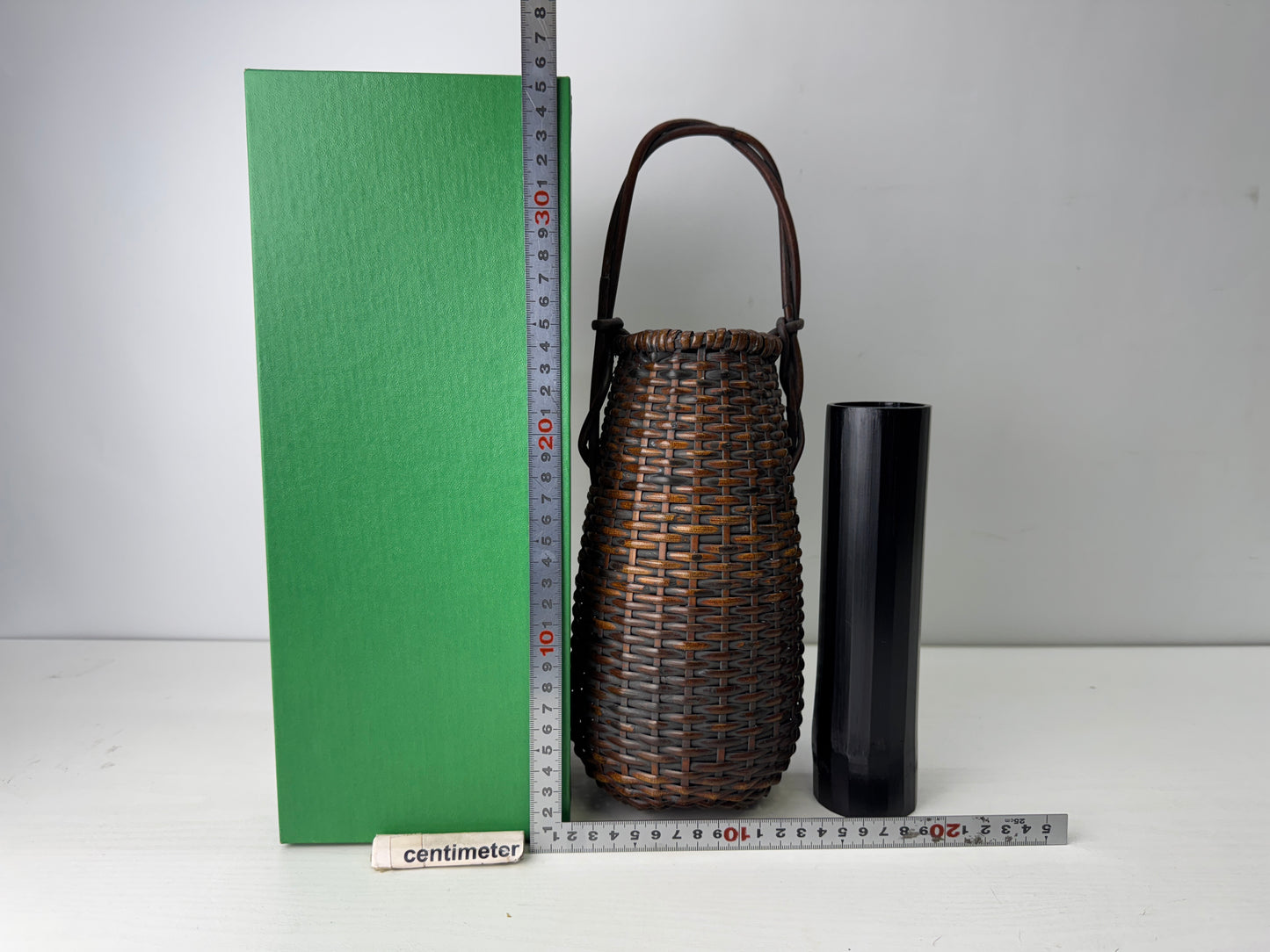 Y9781 Bamboo Woven Basket flower vase box Japan antique ikebana floral decor