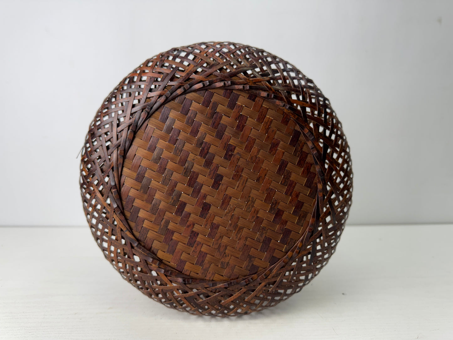 Y9782 Bamboo Woven Basket flower vase box Japan antique ikebana floral decor