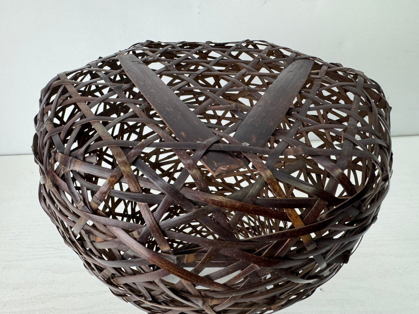 Y9783 Bamboo Woven Basket flower vase box Japan antique ikebana floral decor