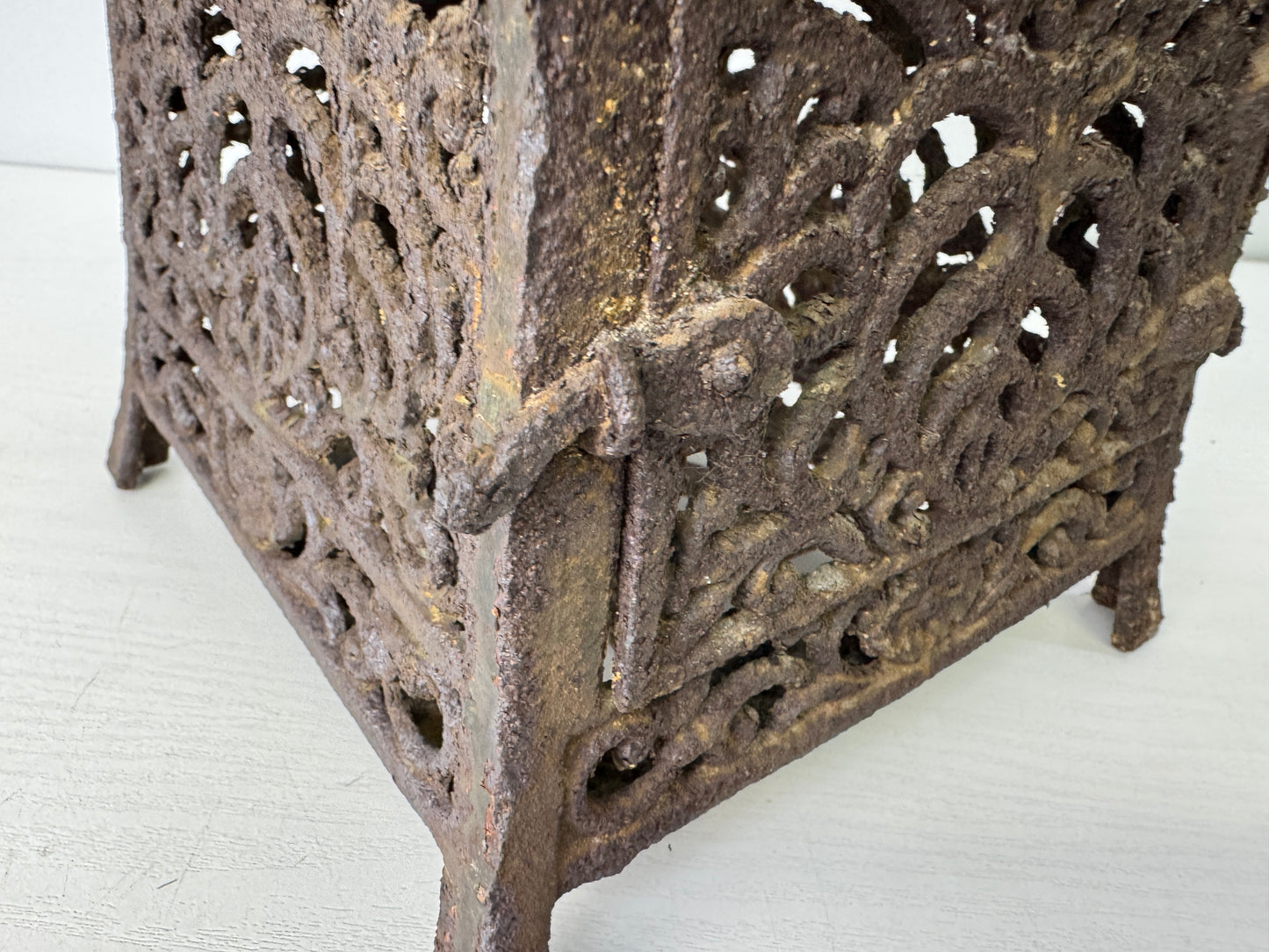 Y9797 TOUROU Iron Hanging Lantern Paulownia openwork Japan antique interior