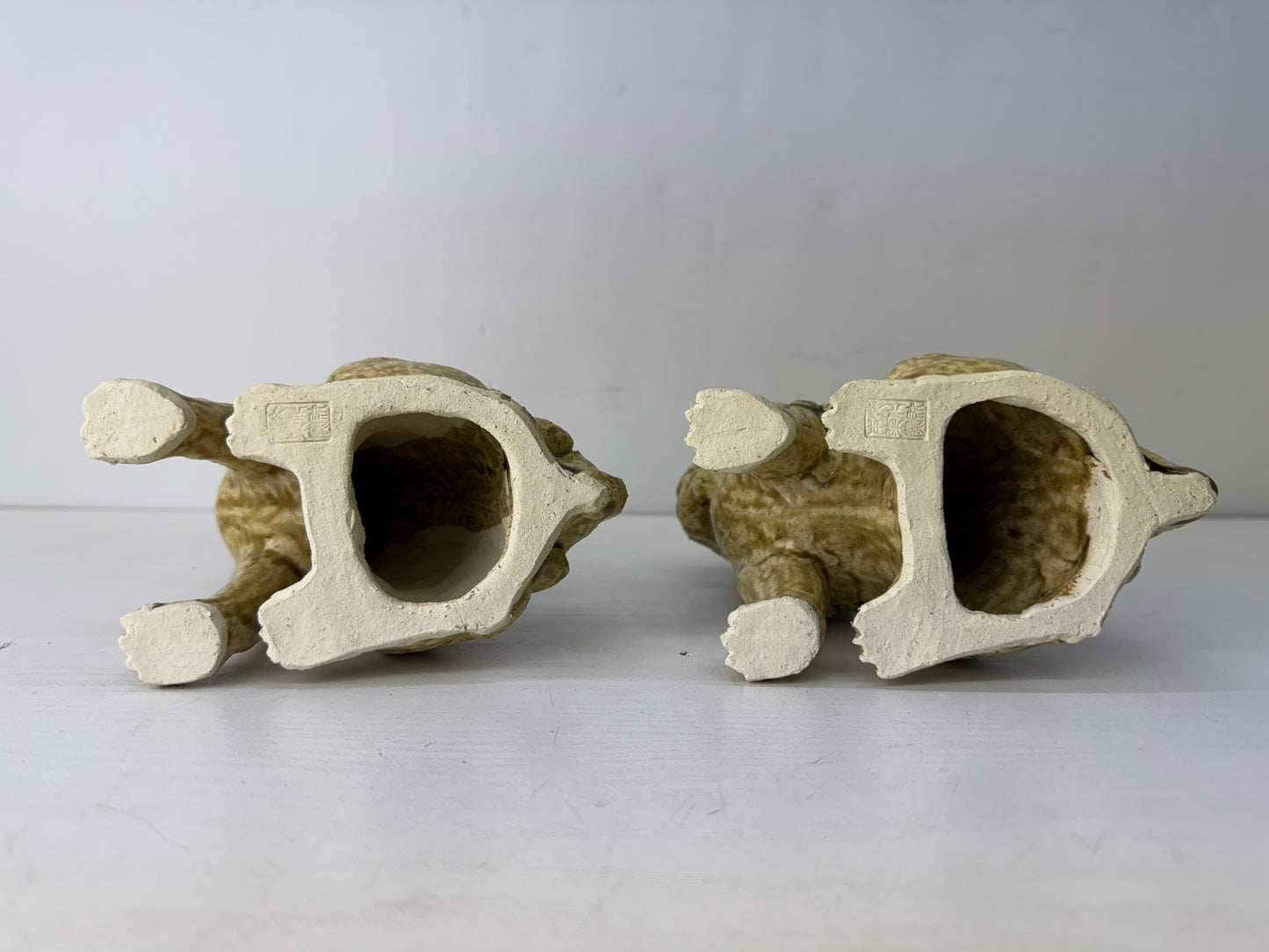 Y9799 OKIMONO Kiseto-ware figure figurine pair signed box Japan antique interior