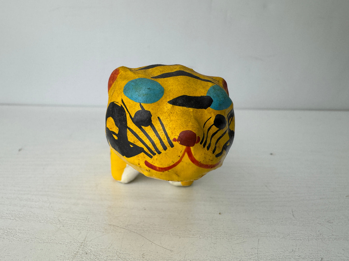 Y9801 OKIMONO Paper Mache Bobblehead Tiger Japan antique interior decor figurine