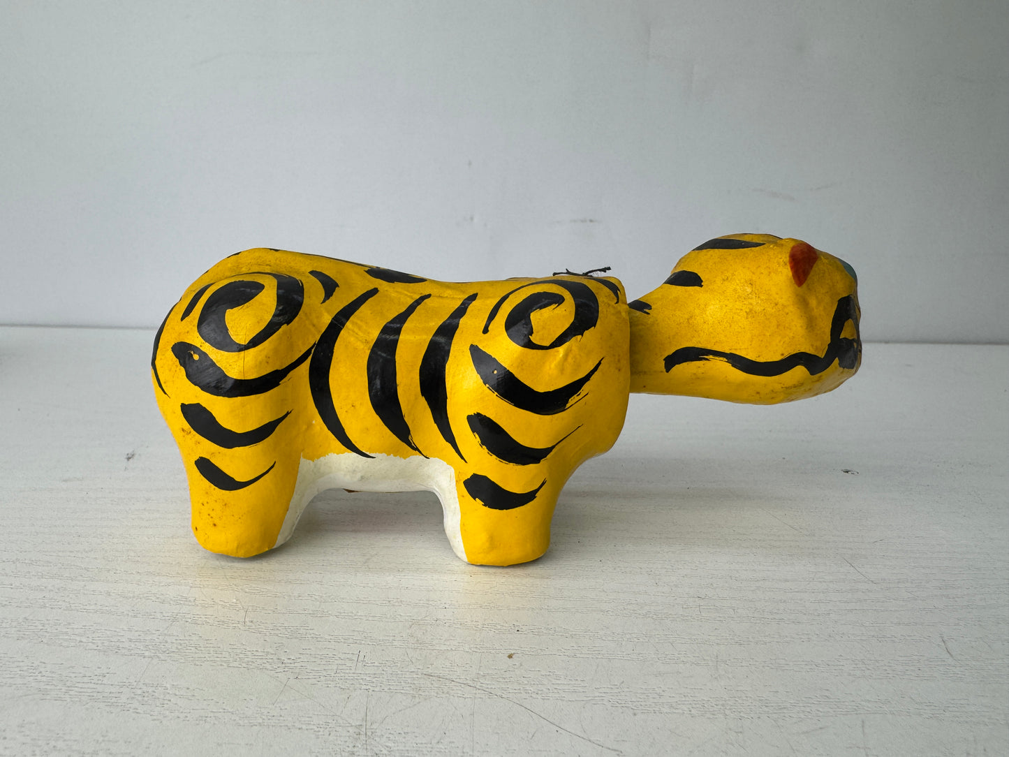 Y9801 OKIMONO Paper Mache Bobblehead Tiger Japan antique interior decor figurine
