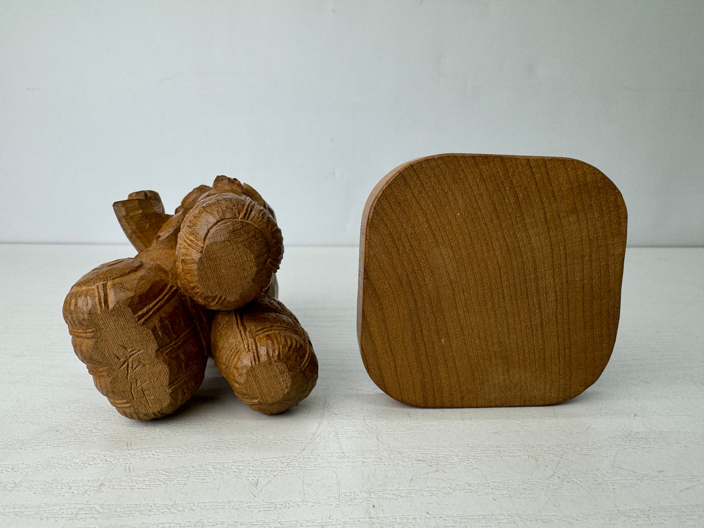 Y9803 STATUE wood carving Daikoku figurine signed Japan antique interior decor