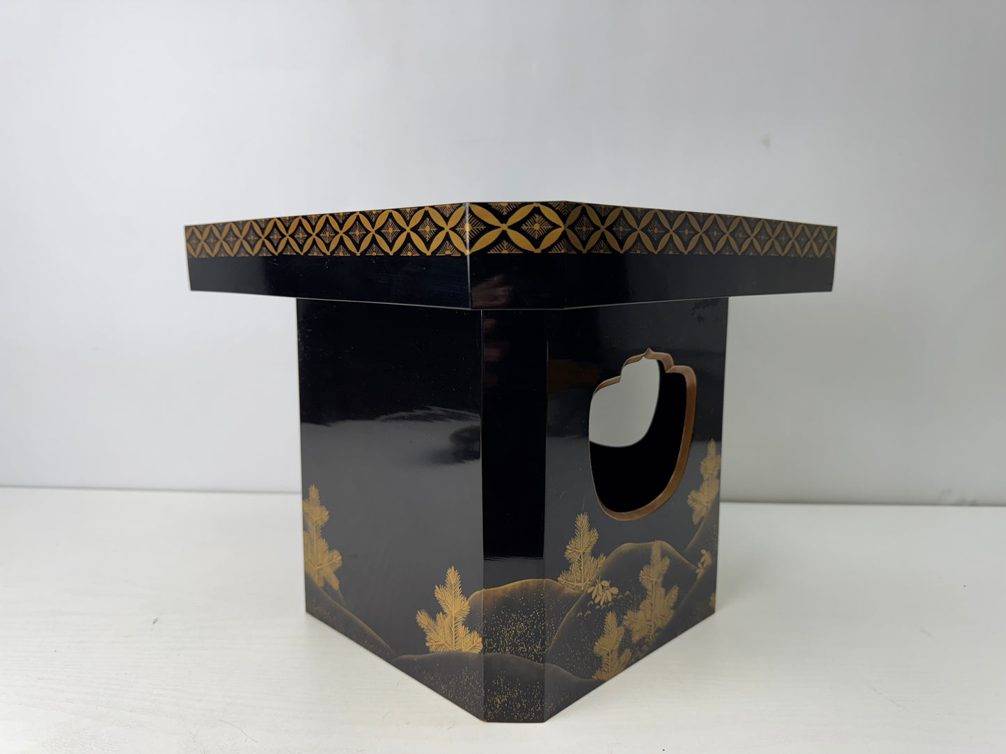 Y9815 Buddhist Altar Makie Sanbo Shinto offering stand Japan antique Buddhism