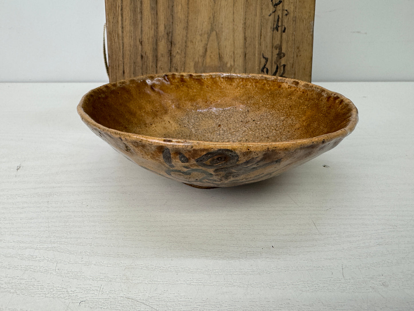 Y9821 CHAWAN Raku-ware flat bowl signed box Japan antique tea ceremony pottery