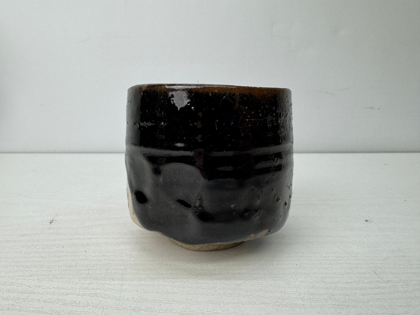 Y9824 CHAWAN Kuro Oribe tube bowl signed box Japan antique tea ceremony pottery