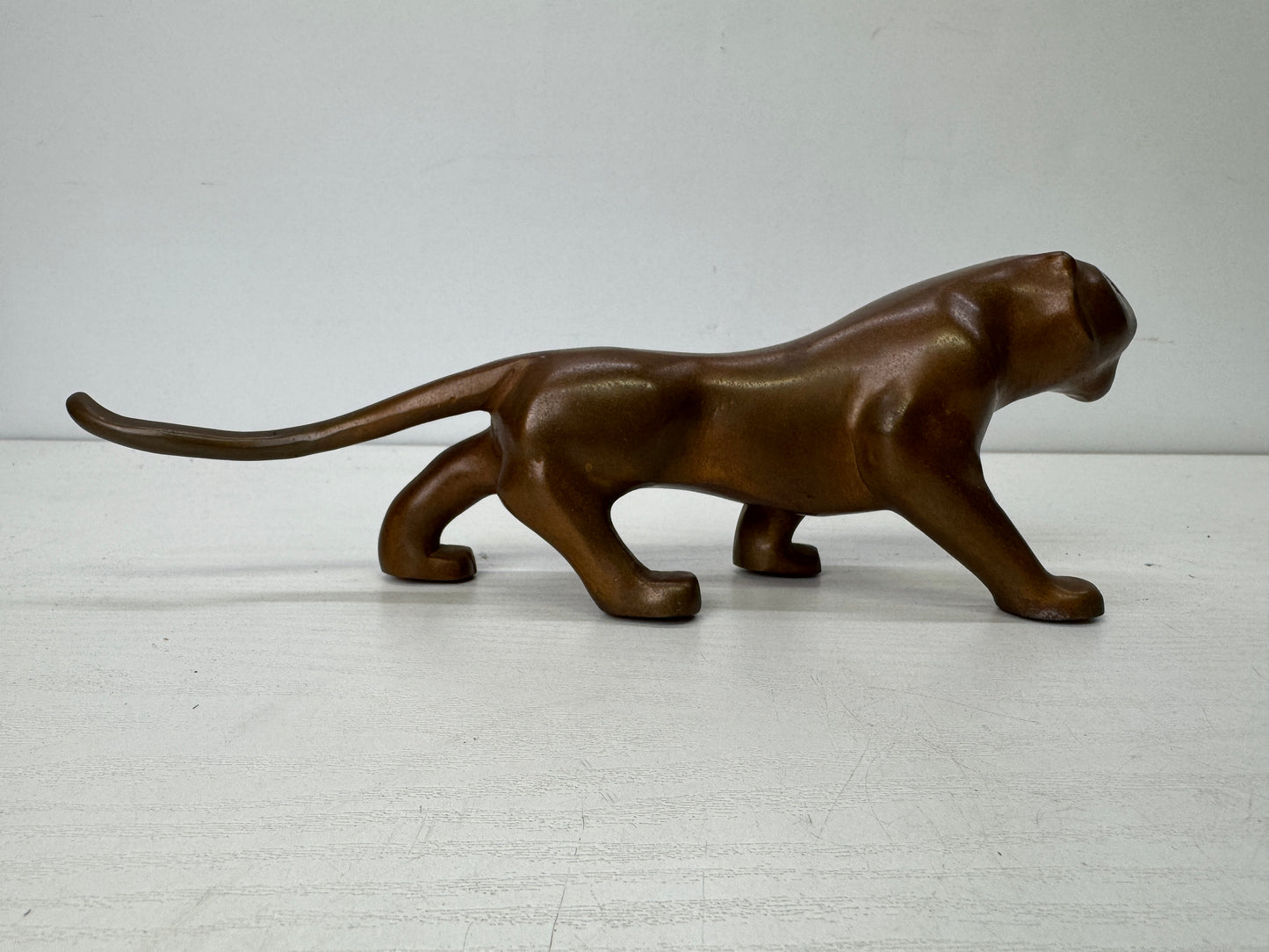 Y9832 OKIMONO copper Tiger figurine figure signed box Japan antique interior