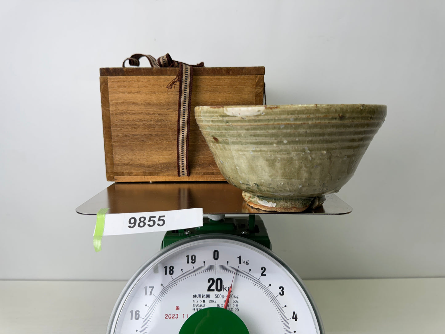 Y9855 CHAWAN Tsurumai-ware bowl signed box Hakeme brushmark Japan antique dishes