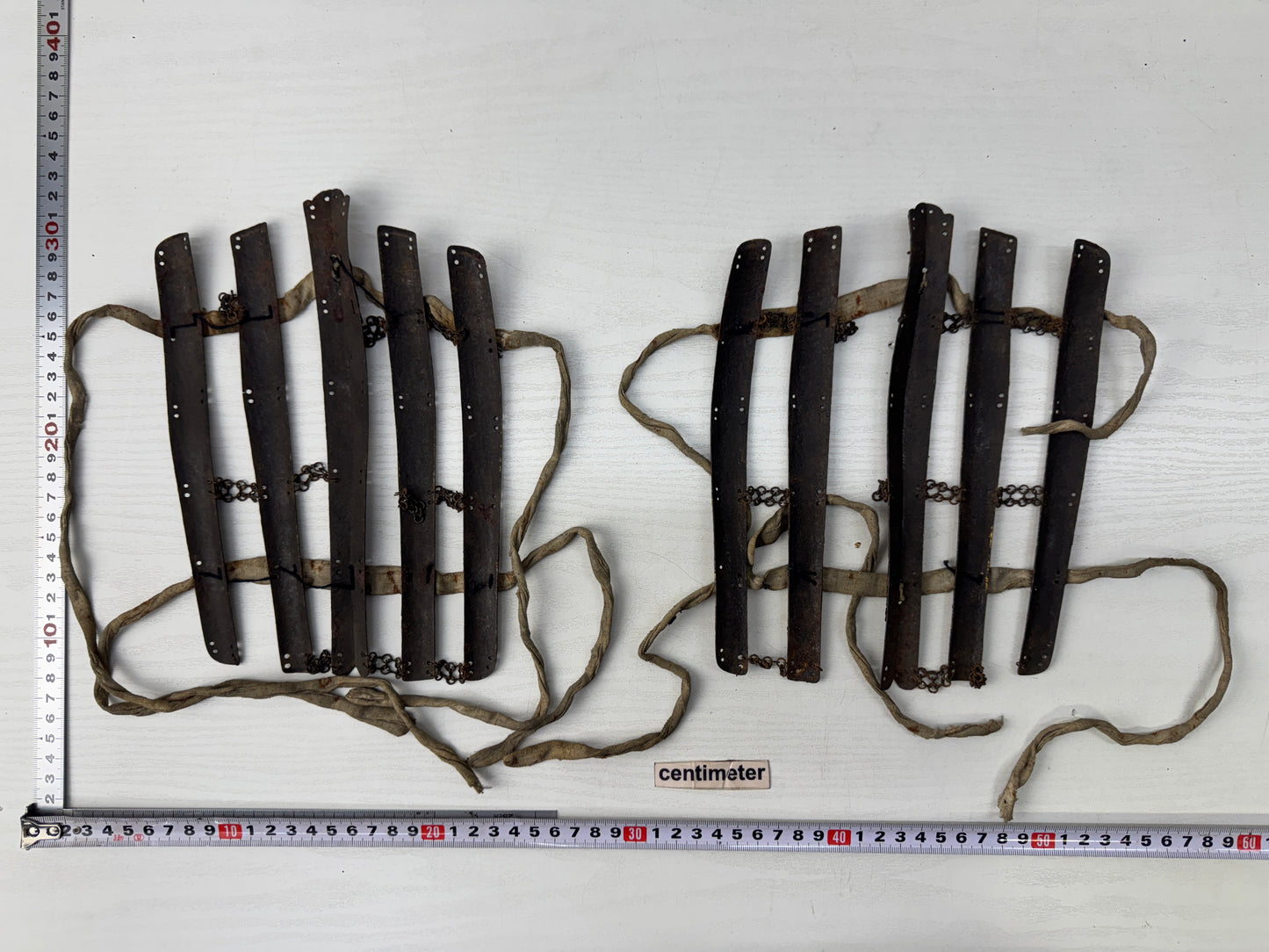 Y9857 YOROI Iron Suneate shin guard samurai busho arms Japan antique armor