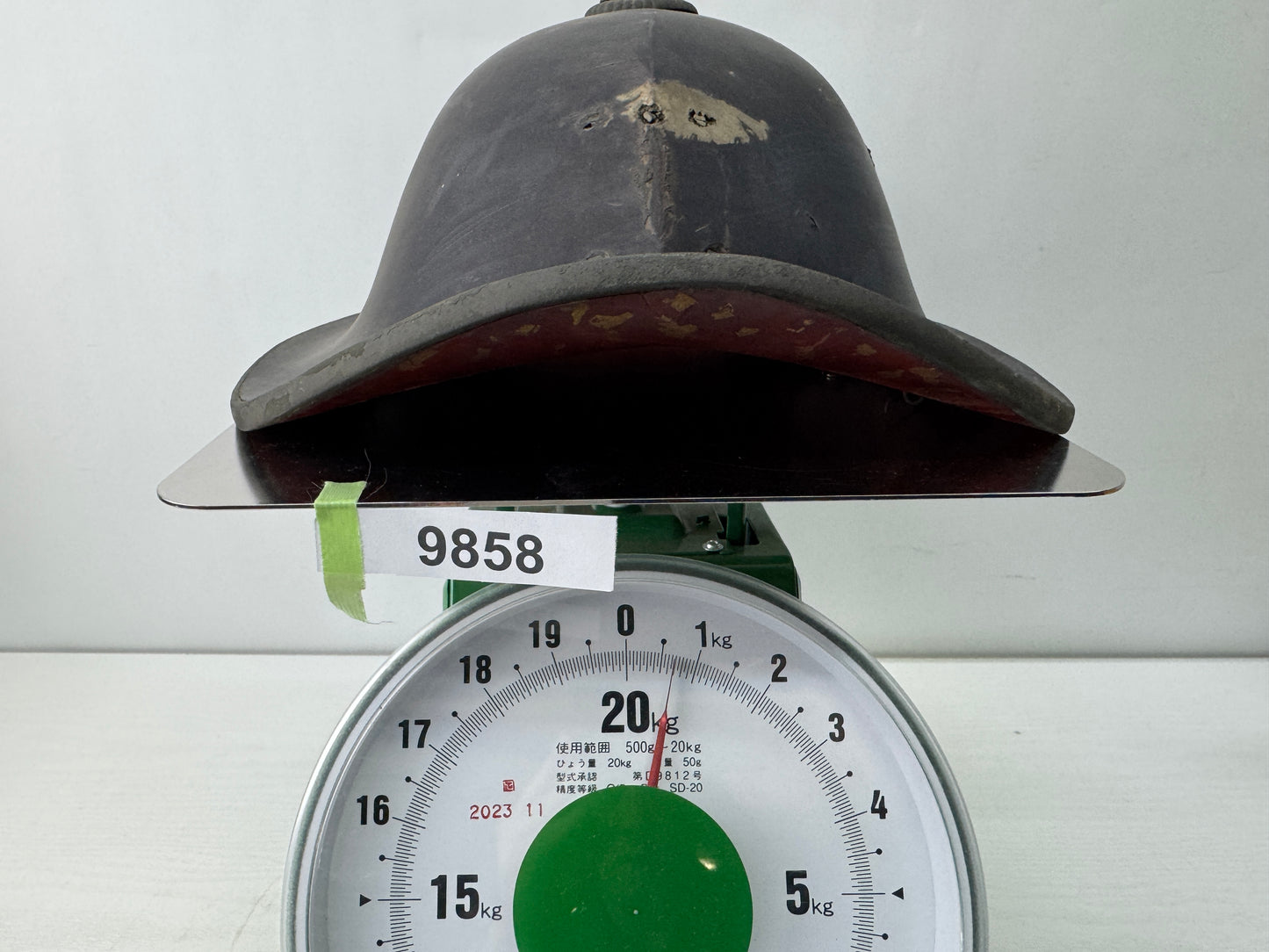 Y9858 JINGASA Vermilion-lacquered inside gold accents Japan antique samurai hat