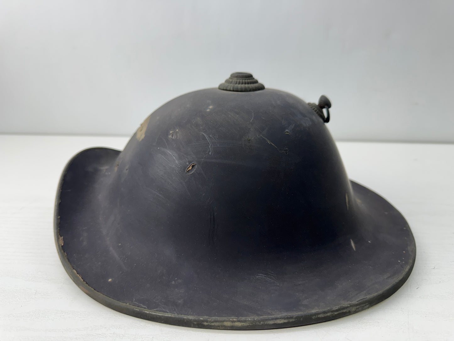 Y9858 JINGASA Vermilion-lacquered inside gold accents Japan antique samurai hat