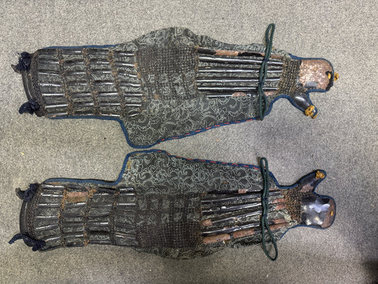 Y9859 YOROI Iron gauntlets Kote samurai armor protective gear Japan antique