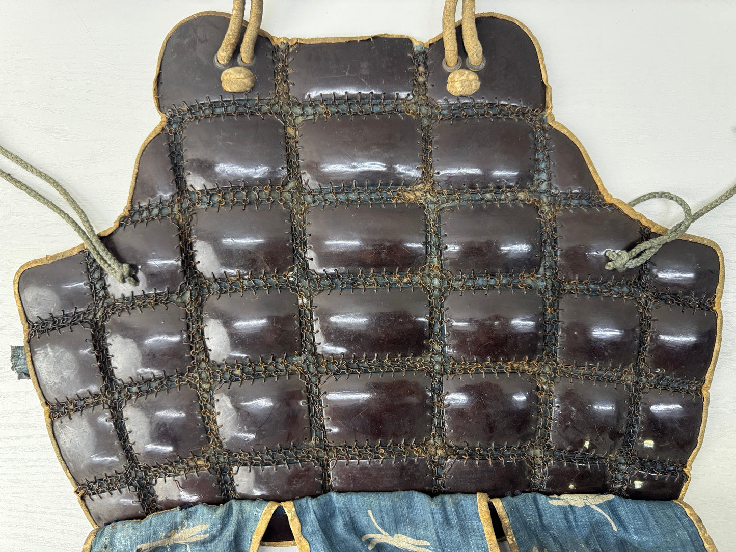 Y9860 YOROI Iron amor Karuta torso samurai bushi protective gear Japan antique