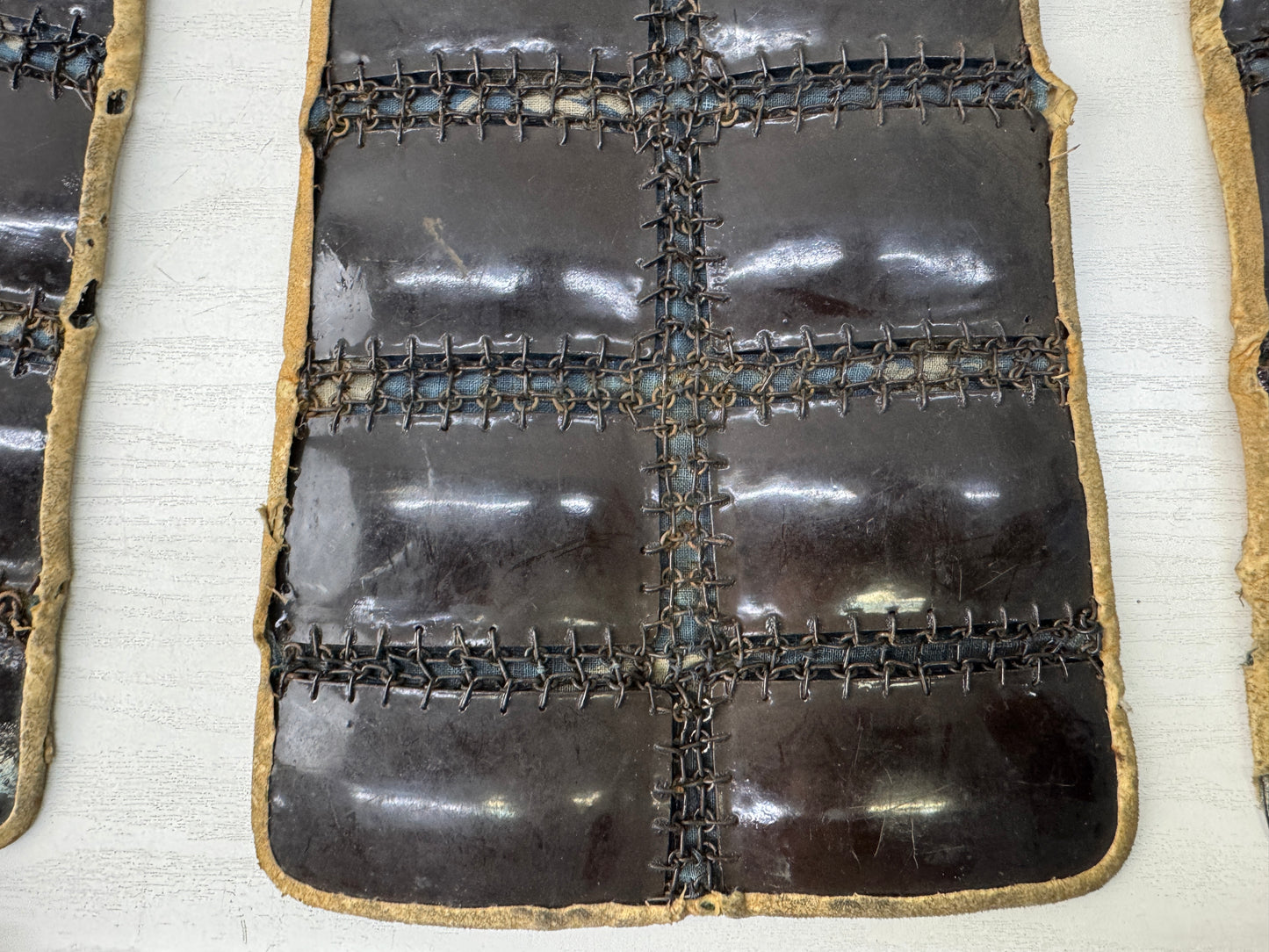 Y9860 YOROI Iron amor Karuta torso samurai bushi protective gear Japan antique