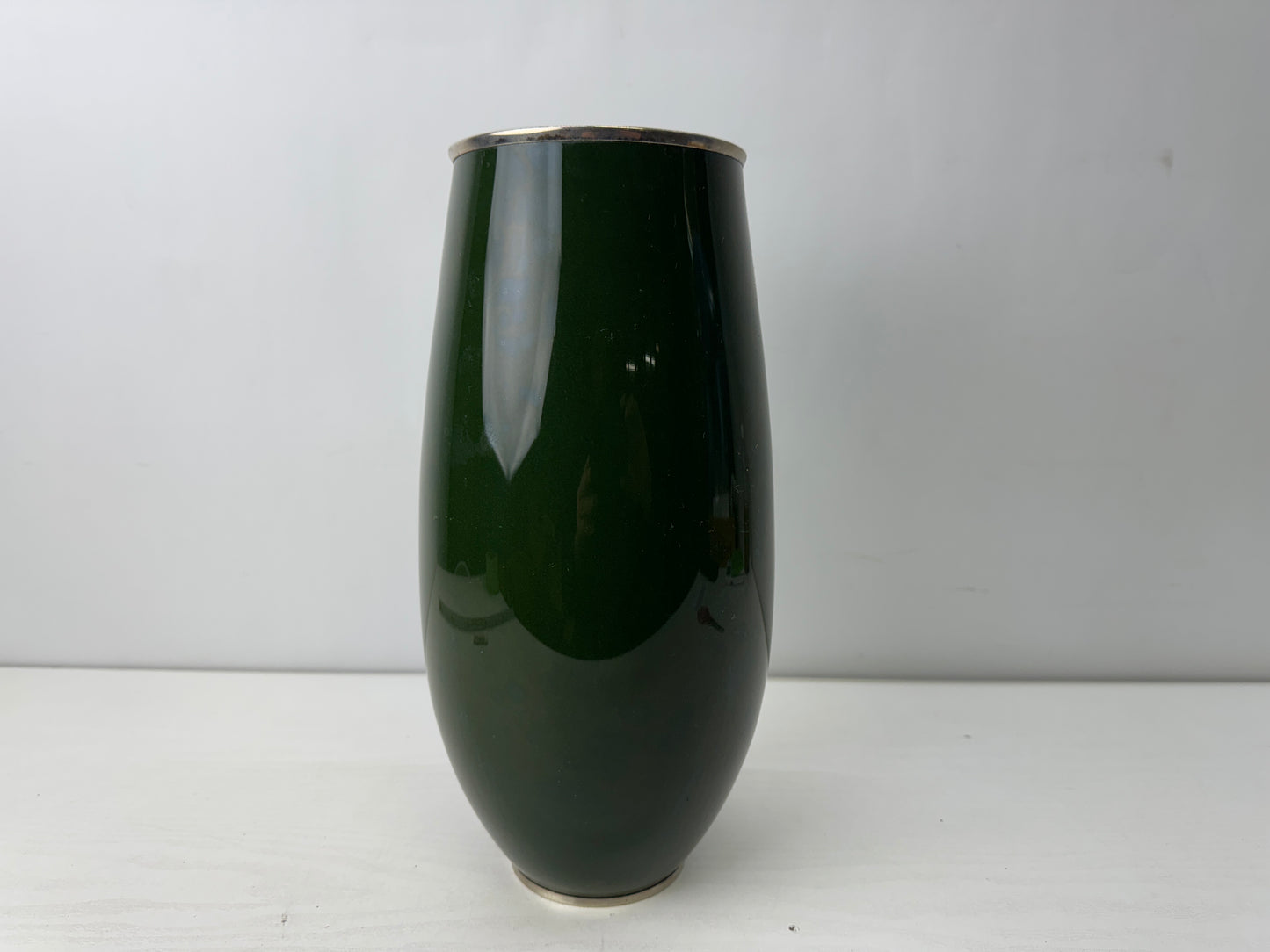 Y9862 FLOWER VASE Cloisonne green floral pattern signed box Japan antique decor