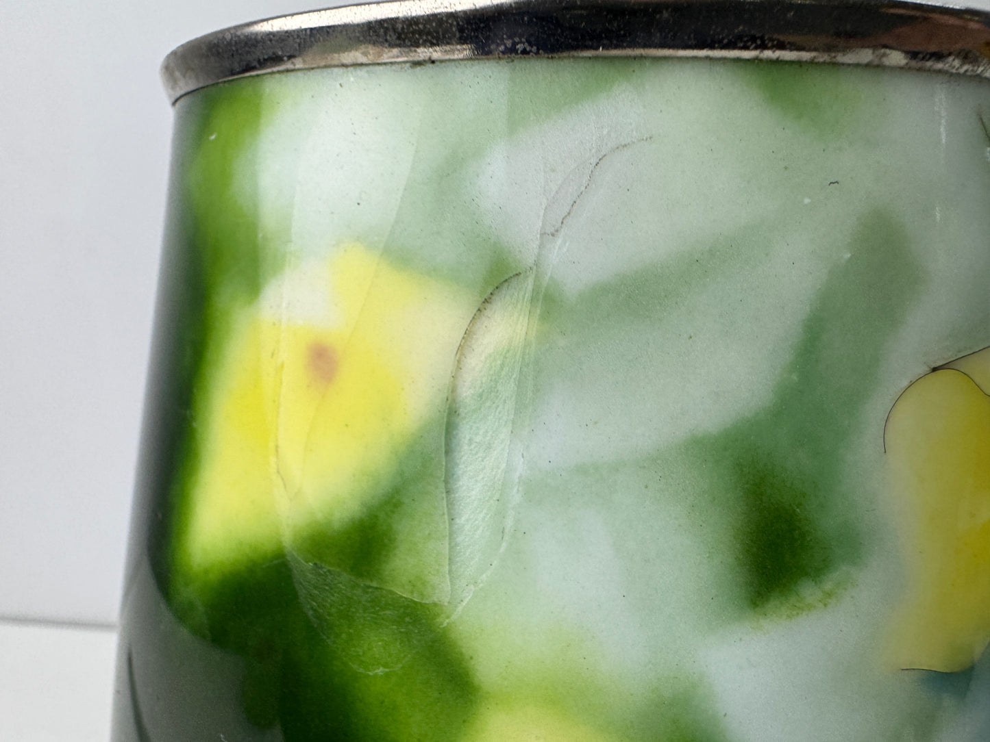 Y9862 FLOWER VASE Cloisonne green floral pattern signed box Japan antique decor