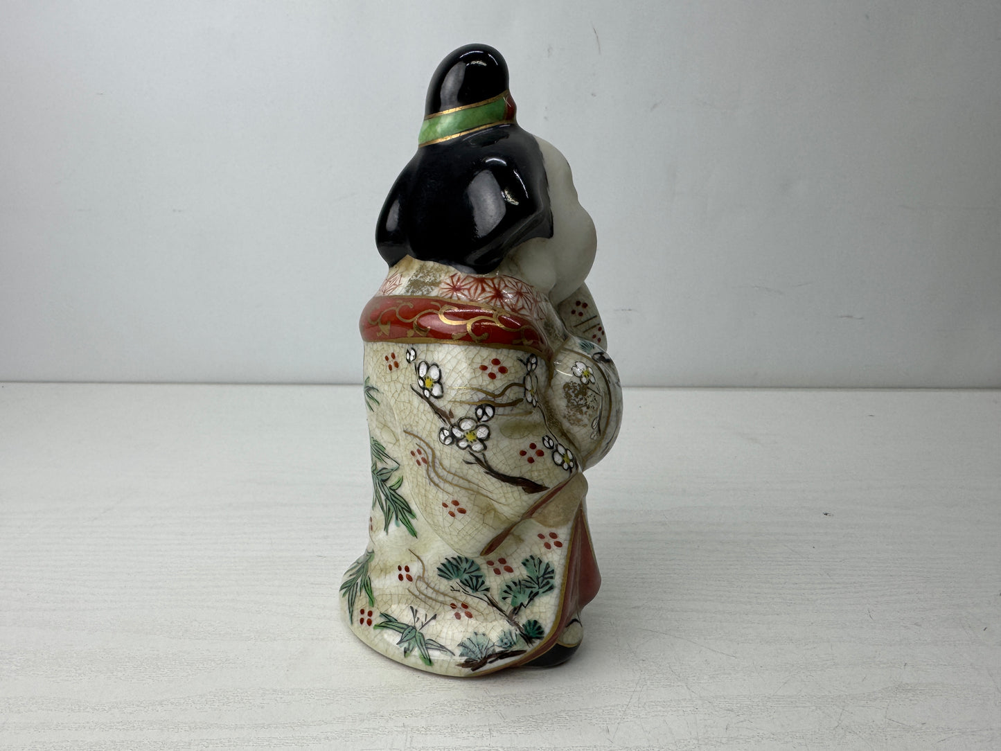 Y9872 OKIMONO Imari-ware Ofuku-san doll figure figurine signed Japan antique